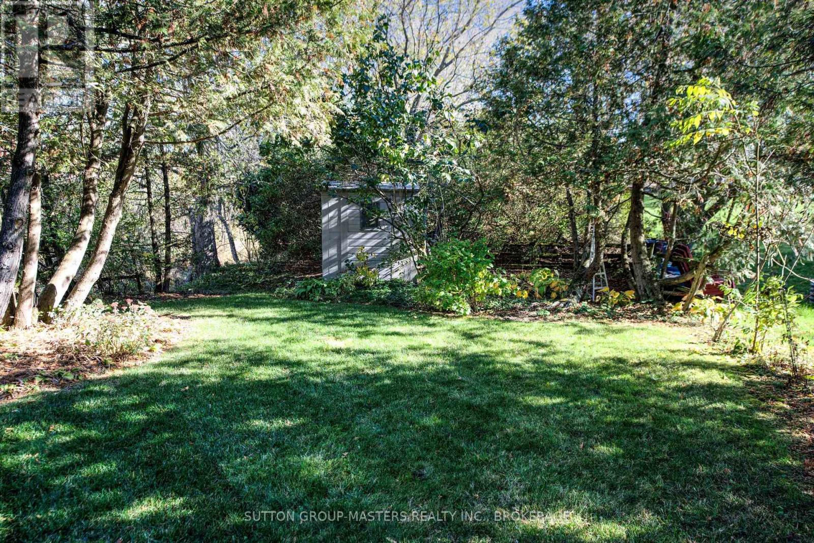 Country Cl - 17 Country Club Drive, Loyalist, Ontario  K0H 1G0 - Photo 38 - X12493126