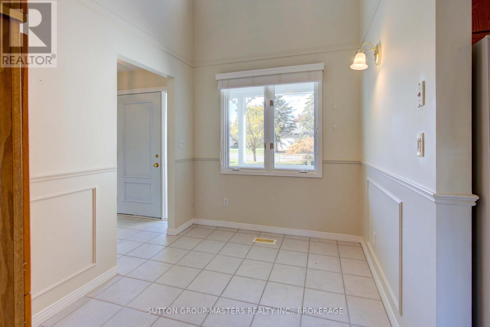 Country Cl - 17 Country Club Drive, Loyalist, Ontario  K0H 1G0 - Photo 7 - X12493126