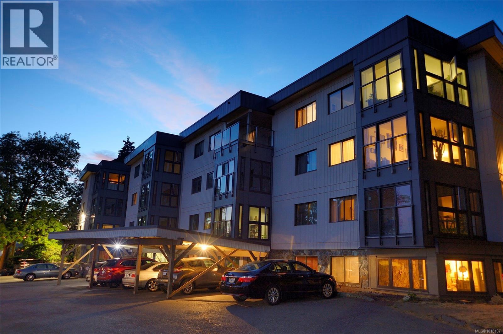 405 1875 Lansdowne Rd, Saanich, British Columbia V8P 1A9 - Photo 37 - 1018107