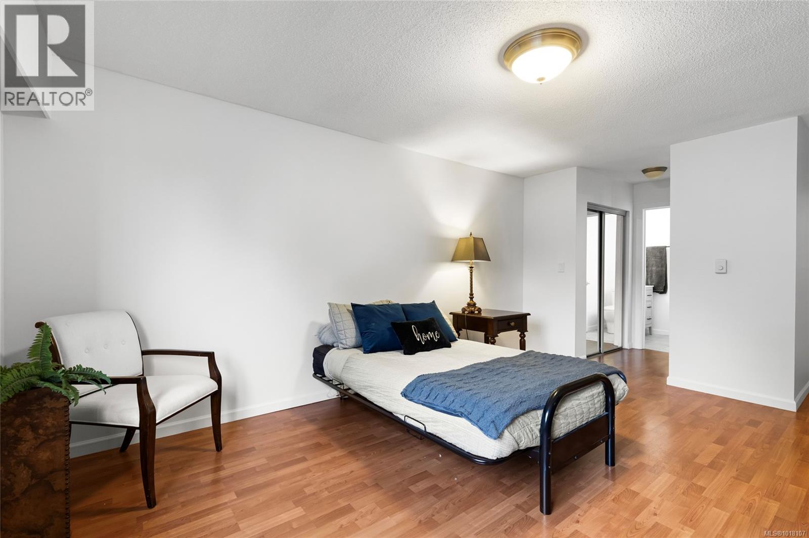 405 1875 Lansdowne Rd, Saanich, British Columbia V8P 1A9 - Photo 29 - 1018107