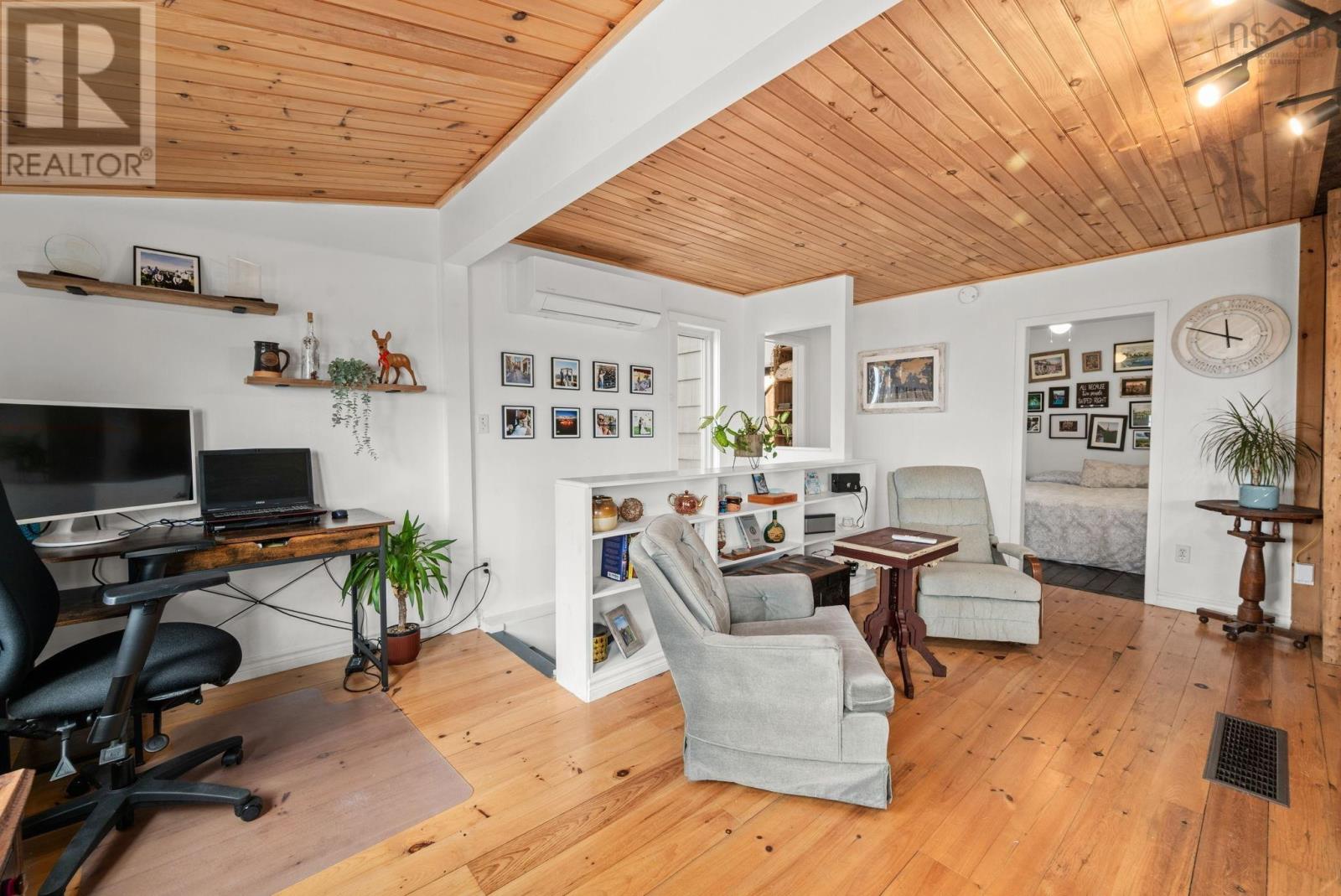 1990 Caldwell Road, Eastern Passage, Nova Scotia  B3G 1H9 - Photo 19 - 202526900