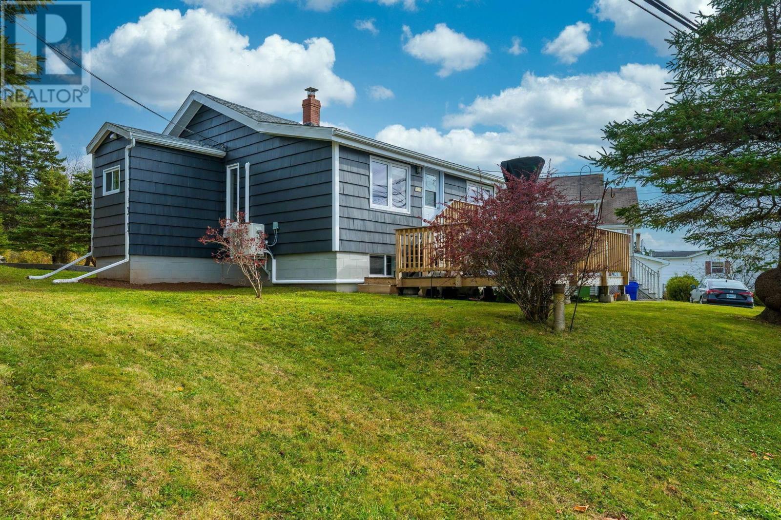 1990 Caldwell Road, Eastern Passage, Nova Scotia  B3G 1H9 - Photo 2 - 202526900