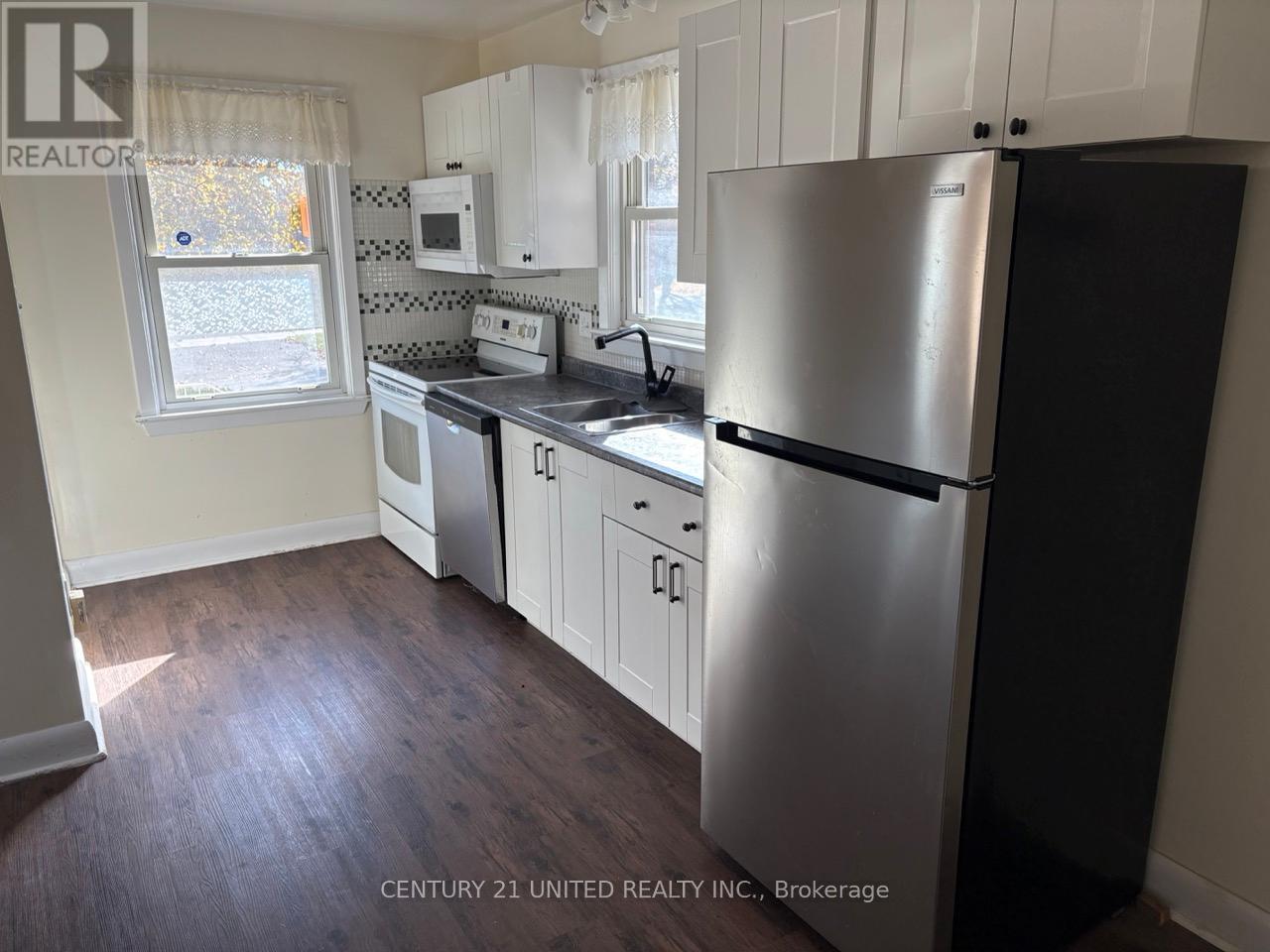 378 Aberdeen Avenue, Peterborough, Ontario  K9H 4X6 - Photo 4 - X12493046