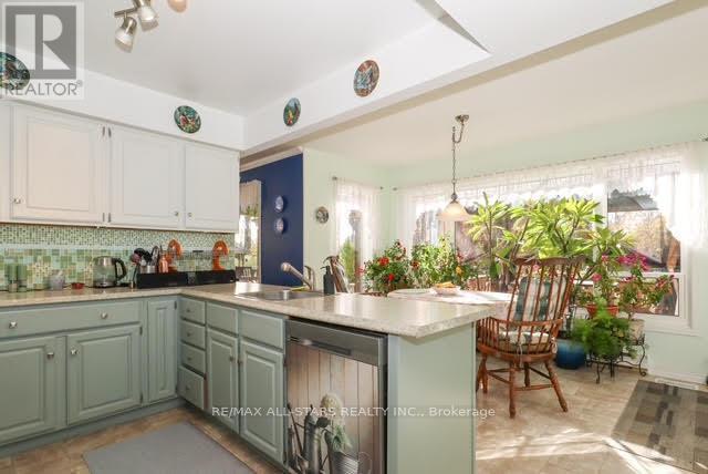 506 Snug Harbour Road, Kawartha Lakes, Ontario  K9V 4R6 - Photo 9 - X12493192