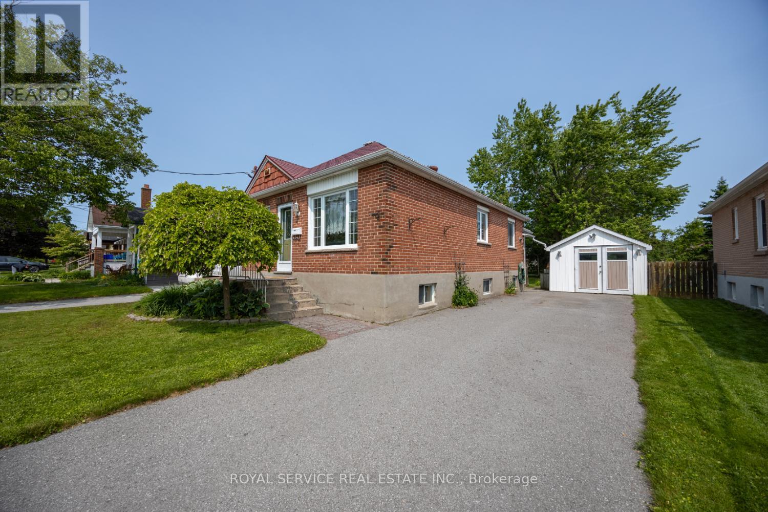 388 Dublin Street, Peterborough, Ontario  K9H 3C9 - Photo 2 - X12493210