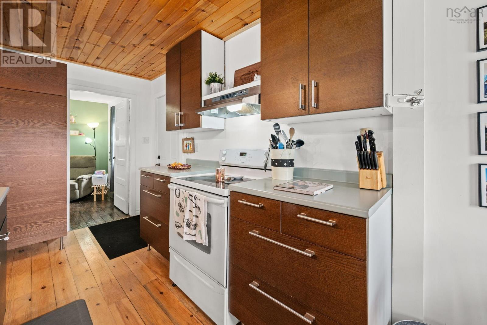 1990 Caldwell Road, Eastern Passage, Nova Scotia  B3G 1H9 - Photo 8 - 202526900