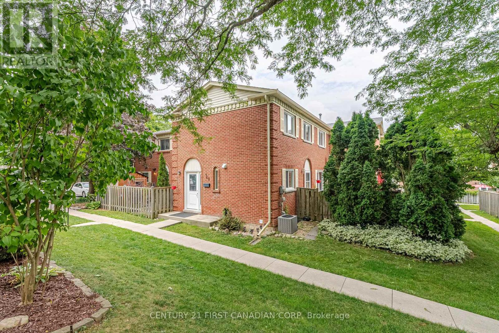 360 Homestead Court, London North, Ontario  N6G 2E9 - Photo 2 - X12493198