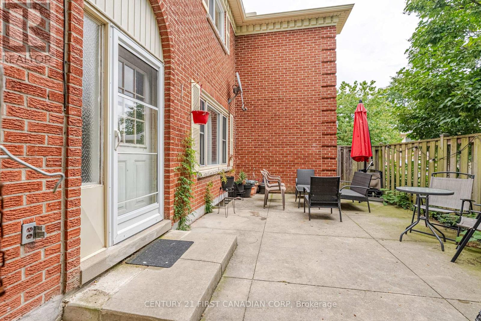 360 Homestead Court, London North, Ontario  N6G 2E9 - Photo 8 - X12493198