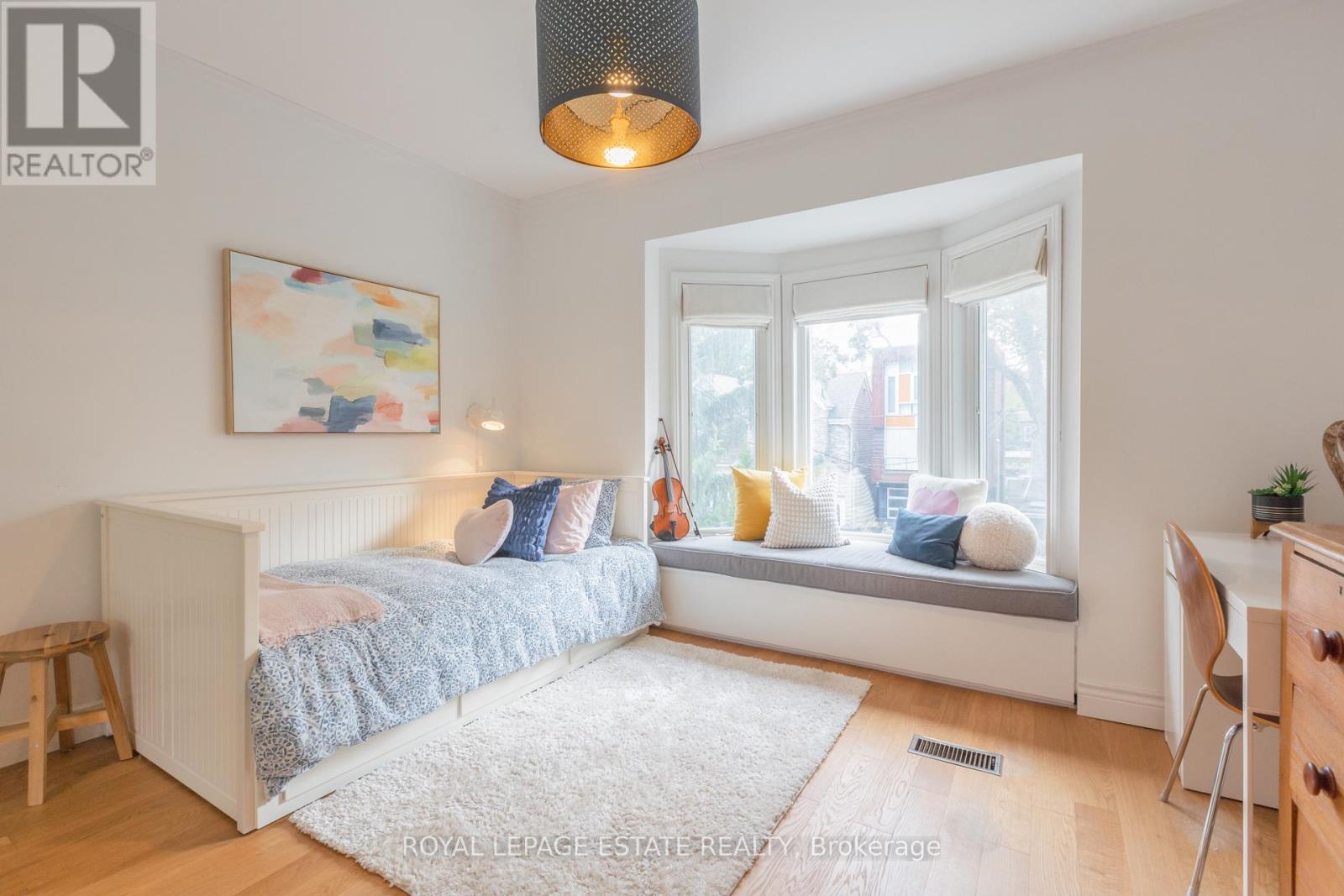 82 Dagmar Avenue, Toronto, Ontario  M4M 1W1 - Photo 19 - E12492858