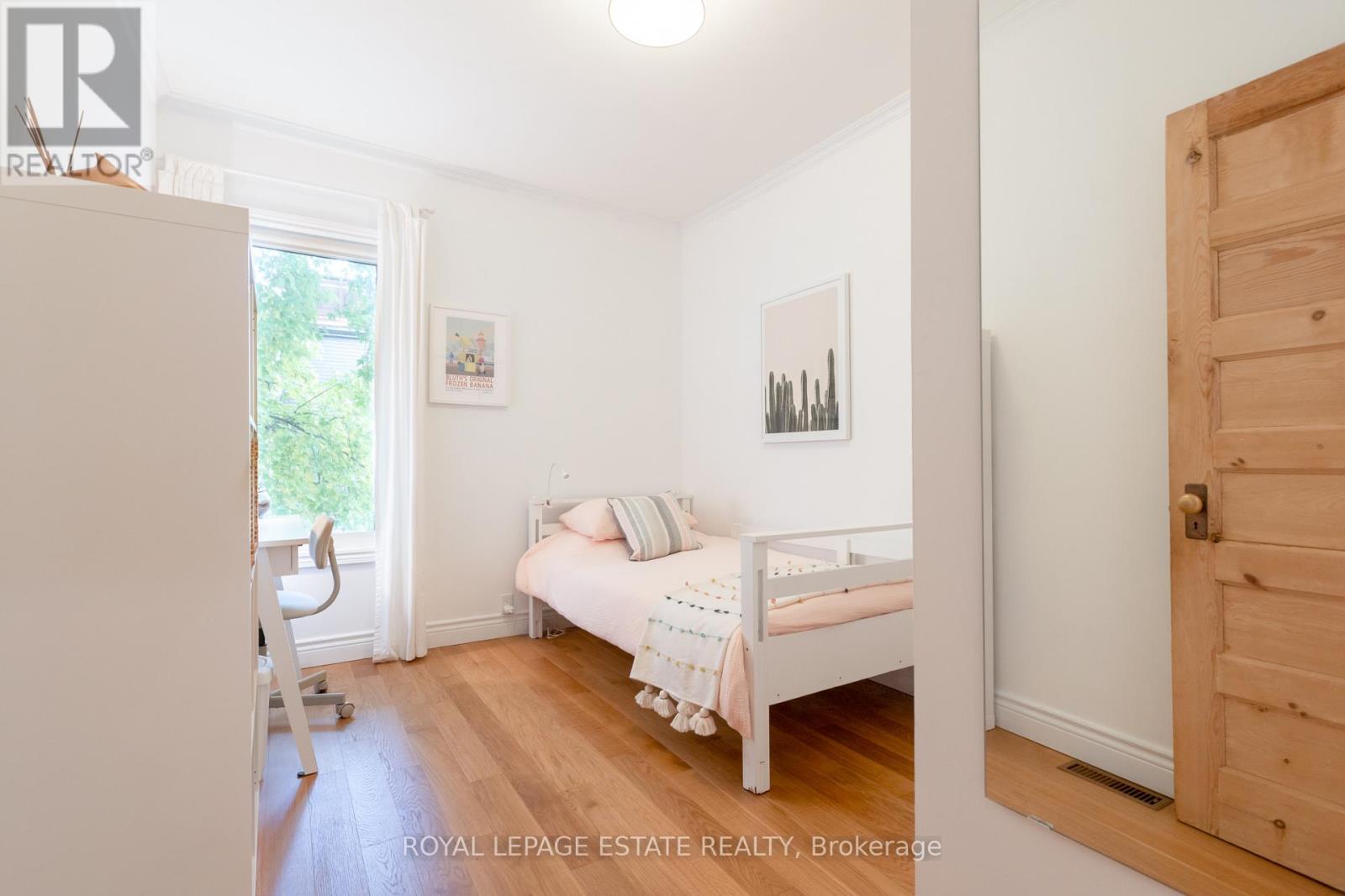 82 Dagmar Avenue, Toronto, Ontario  M4M 1W1 - Photo 24 - E12492858