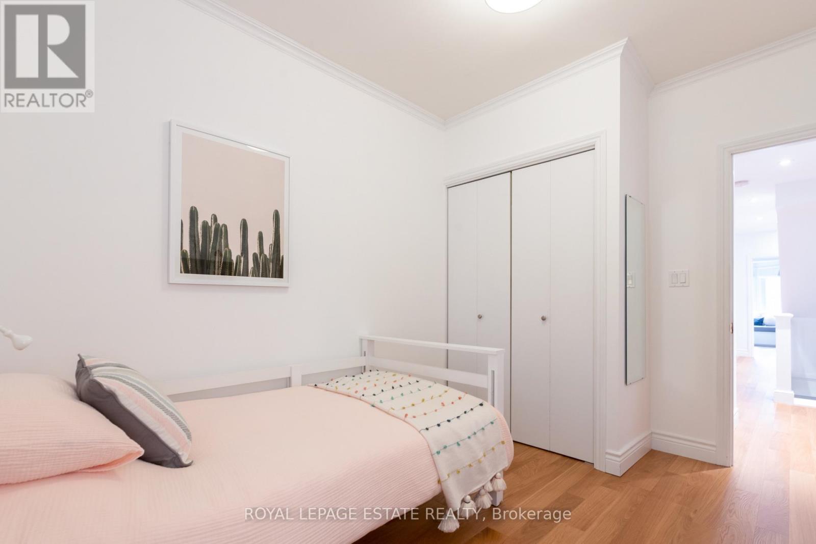 82 Dagmar Avenue, Toronto, Ontario  M4M 1W1 - Photo 25 - E12492858