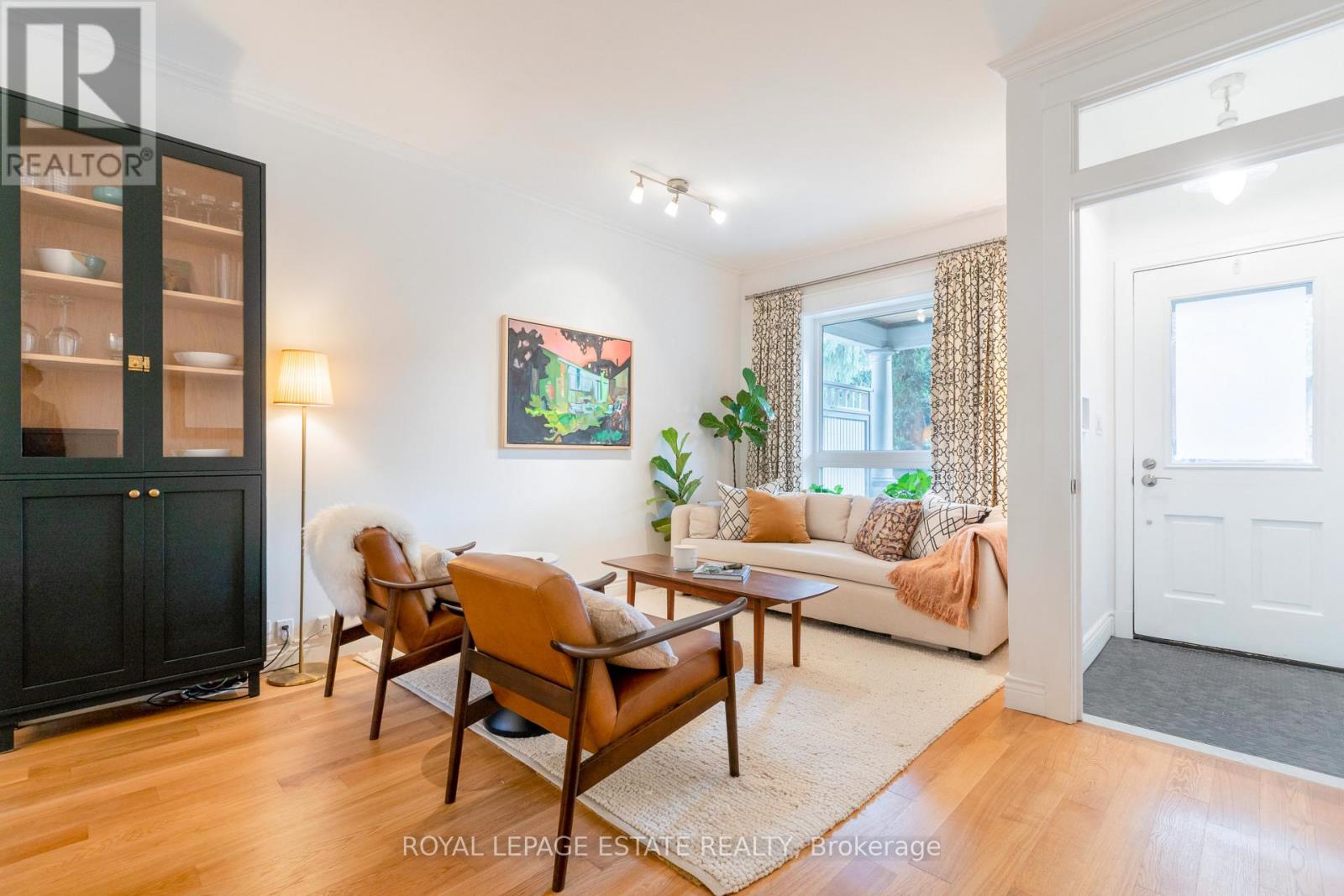 82 Dagmar Avenue, Toronto, Ontario  M4M 1W1 - Photo 4 - E12492858