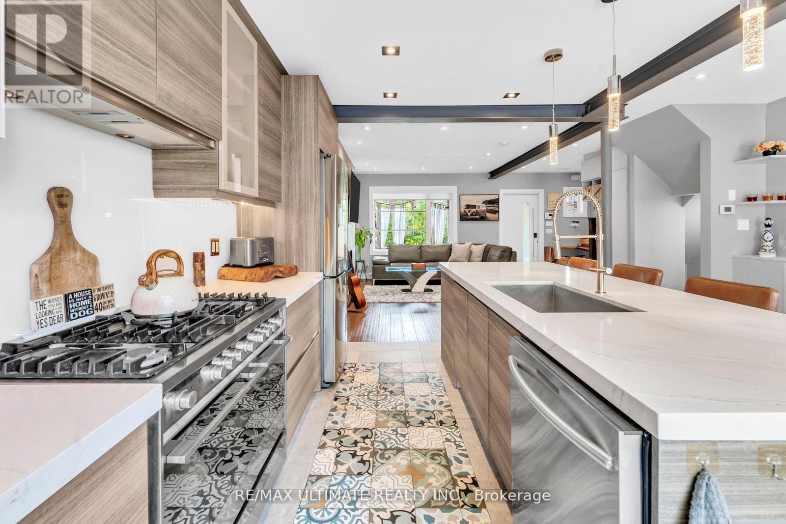 10 Oakdene Crescent, Toronto, Ontario  M4J 4H9 - Photo 14 - E12492918