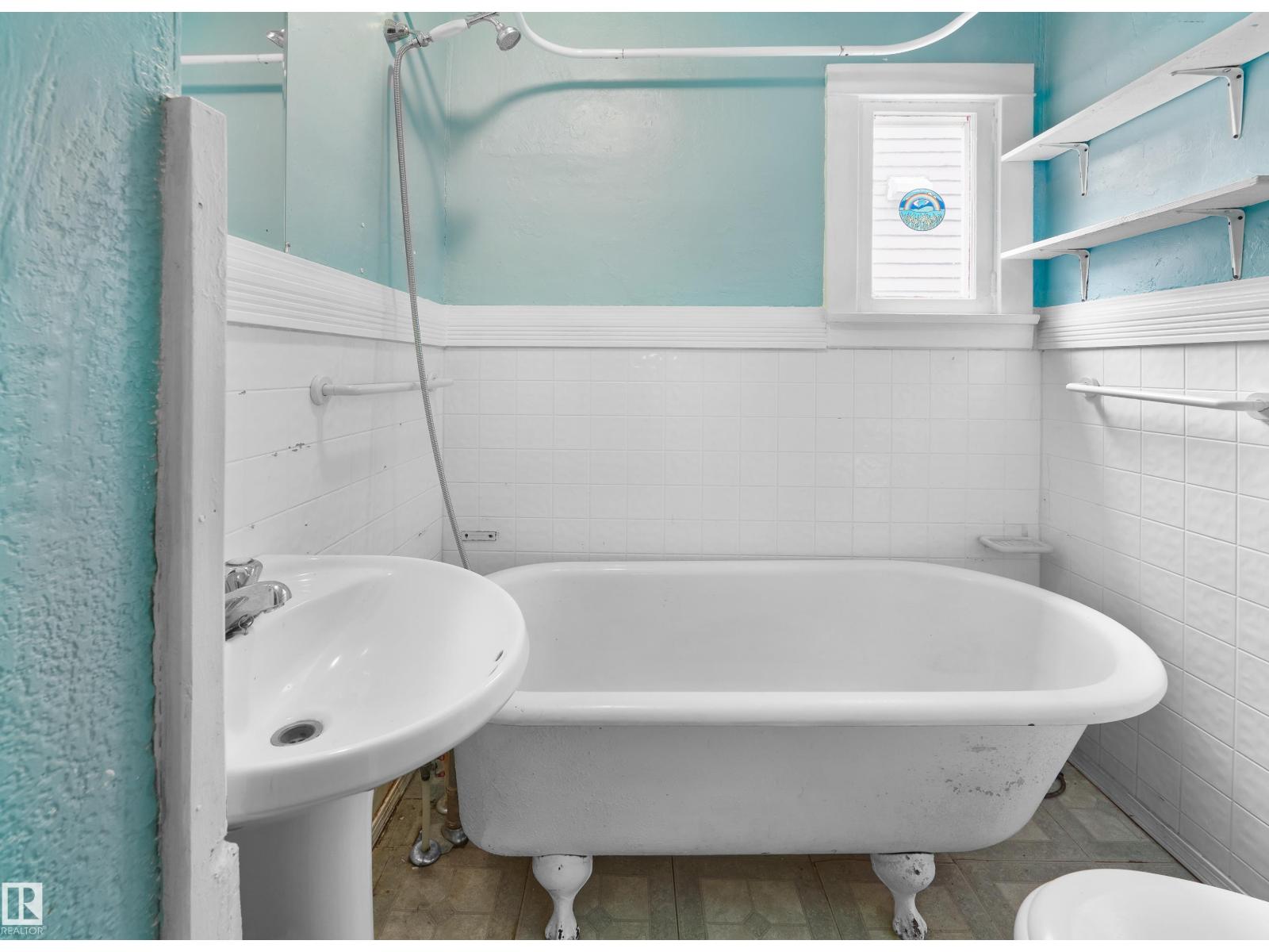 11038 84 Av Nw, Edmonton, Alberta  T6G 0V7 - Photo 10 - E4464072