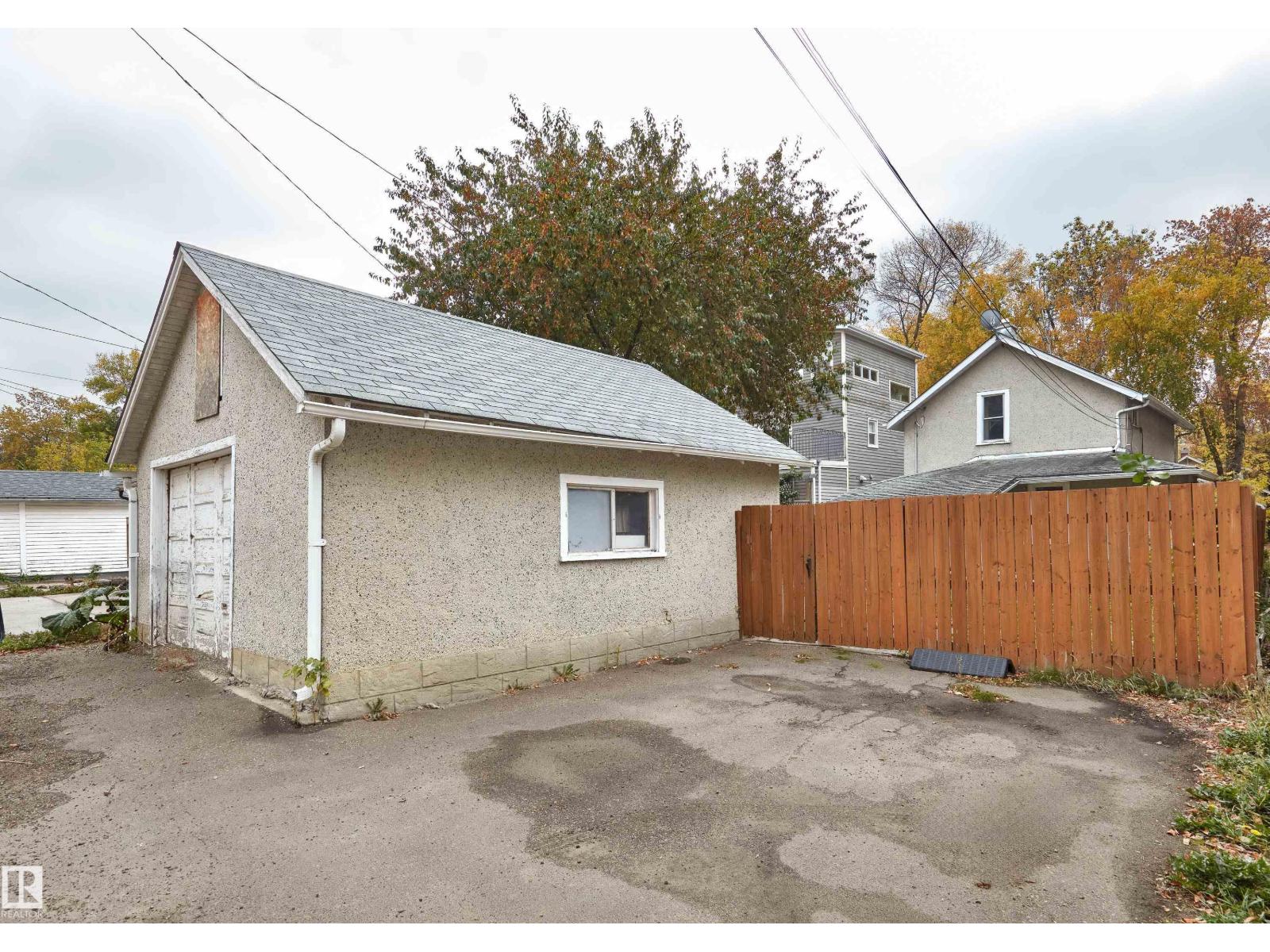 11038 84 Av Nw, Edmonton, Alberta  T6G 0V7 - Photo 24 - E4464072