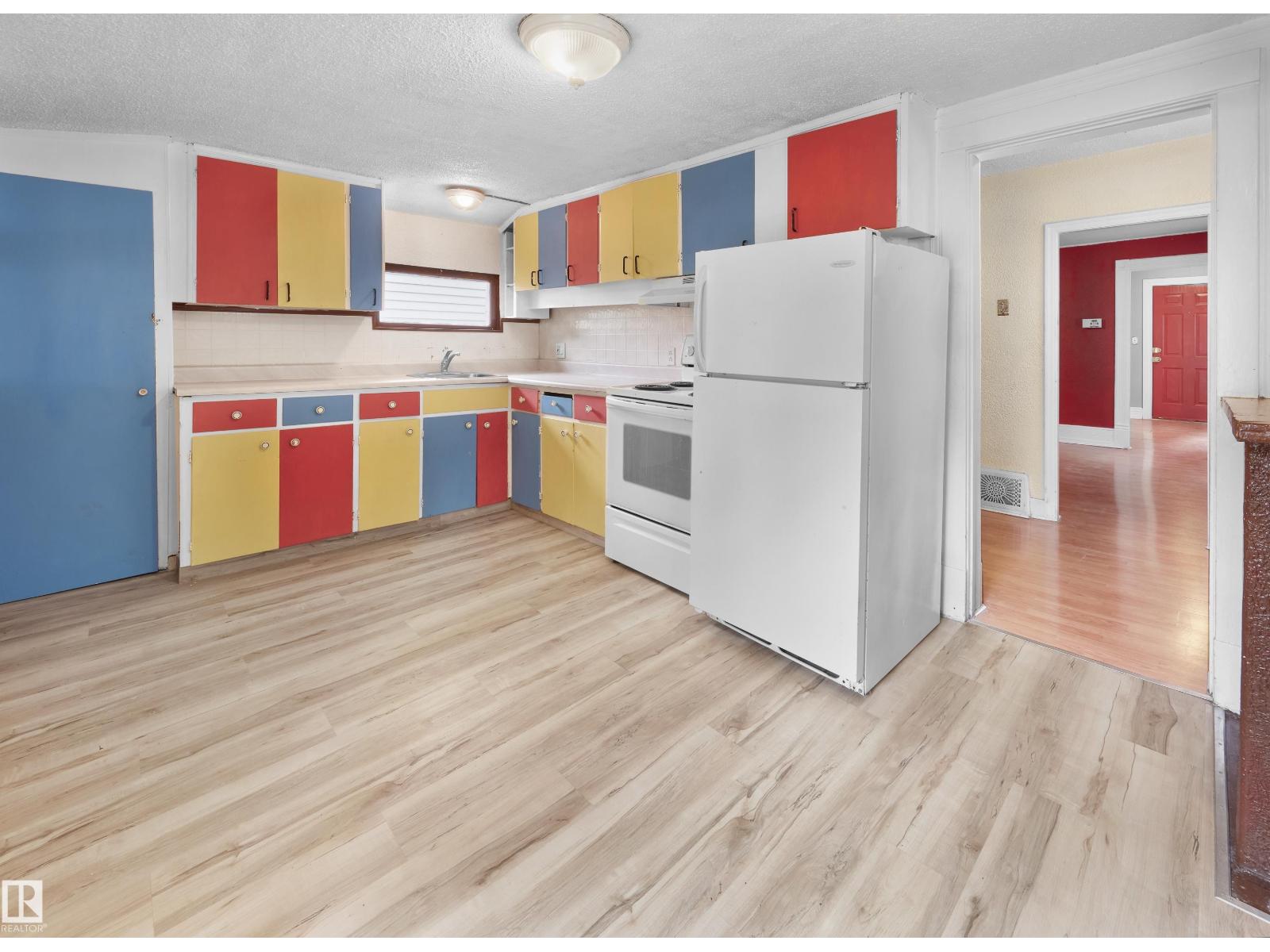 11038 84 Av Nw, Edmonton, Alberta  T6G 0V7 - Photo 7 - E4464072