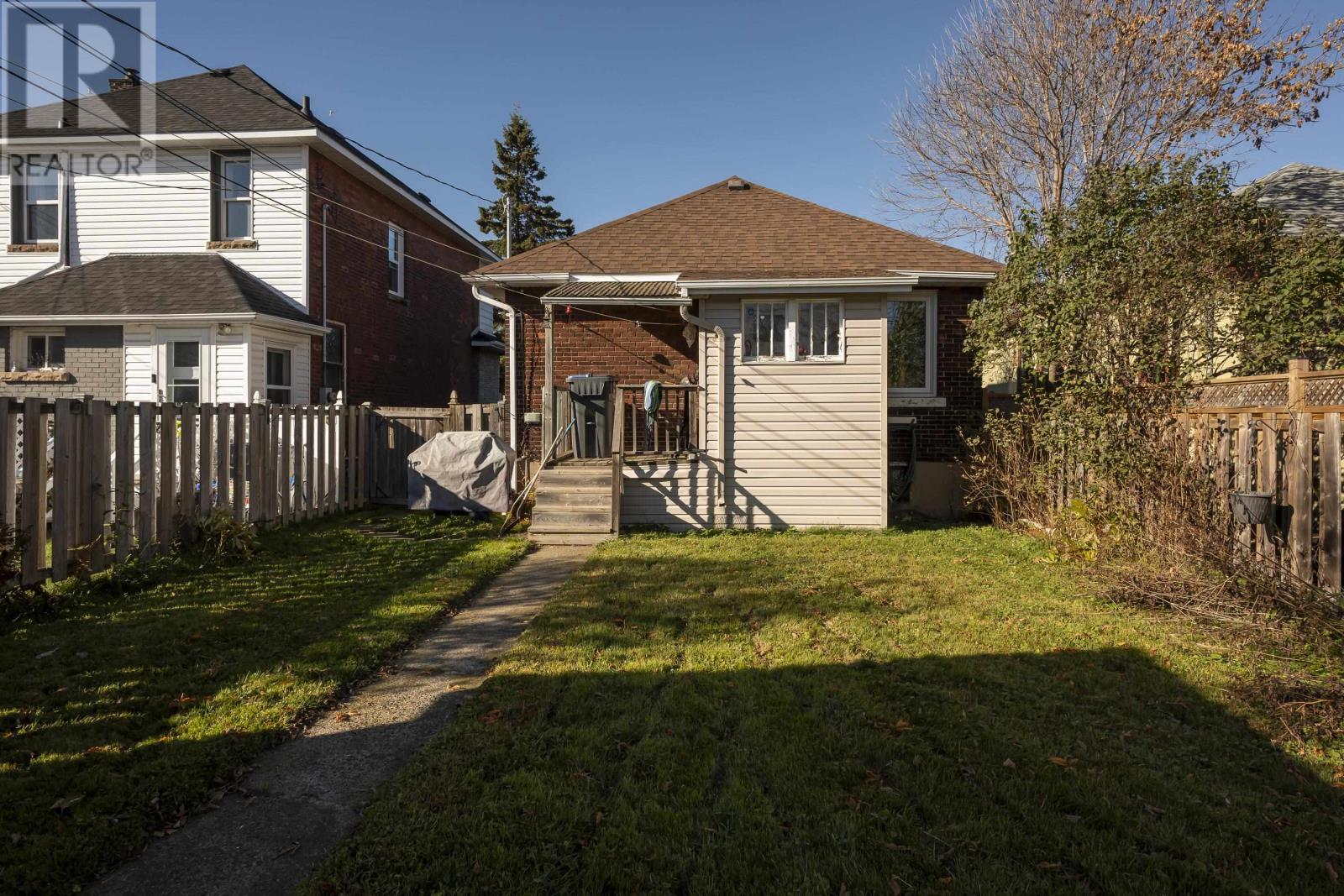 222 Harold St. N., Thunder Bay, Ontario  P7C 4C4 - Photo 32 - TB253353