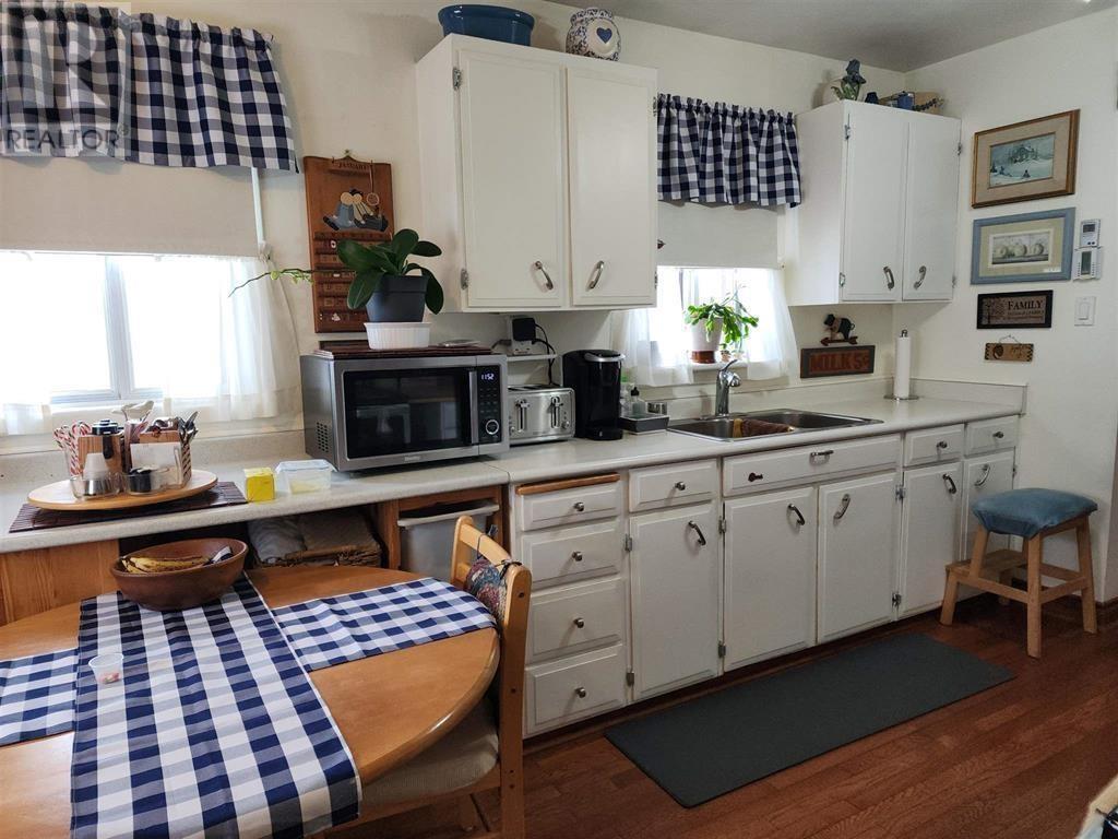 9 Swallow Drive, Manitouwadge, Ontario  P0T 2C0 - Photo 12 - TB253361