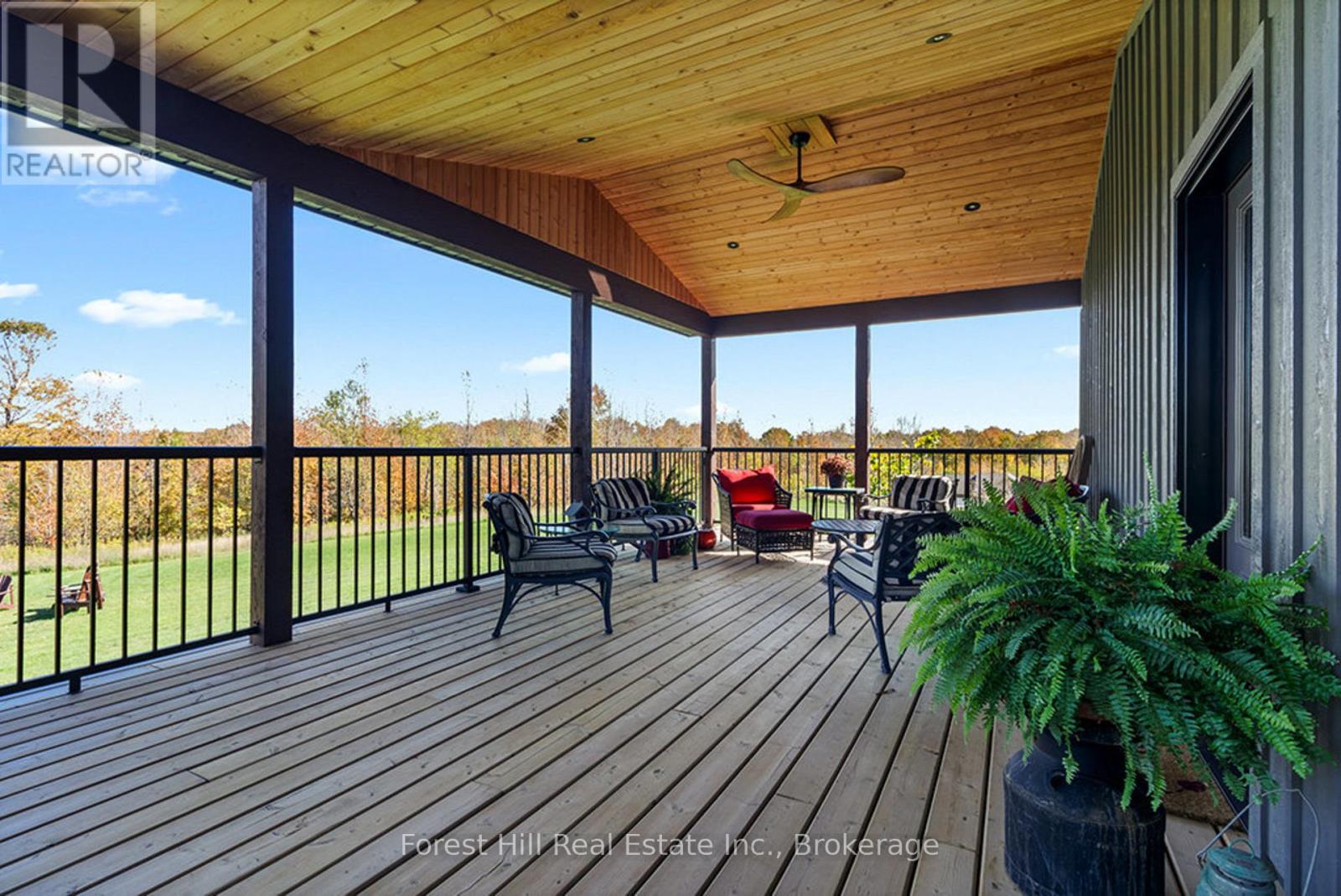 240 Lookout Drive, West Grey, Ontario  N0C 1H0 - Photo 10 - X12490686