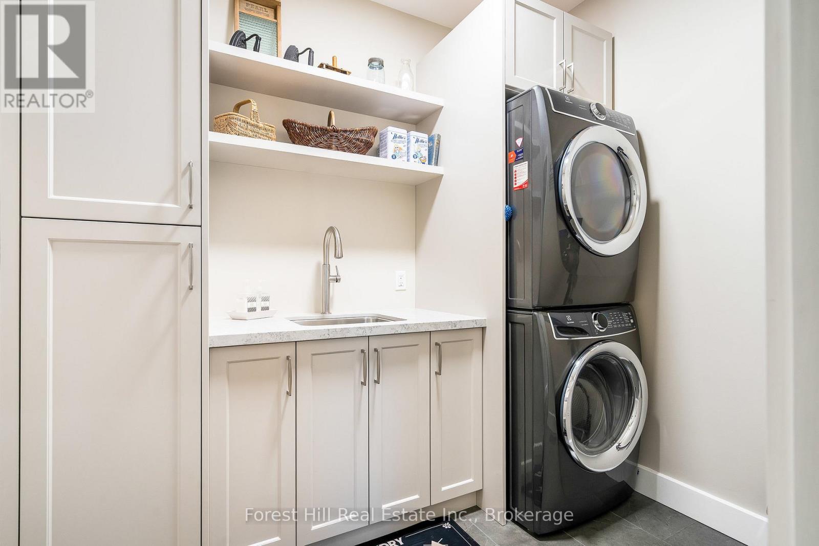 240 Lookout Drive, West Grey, Ontario  N0C 1H0 - Photo 29 - X12490686