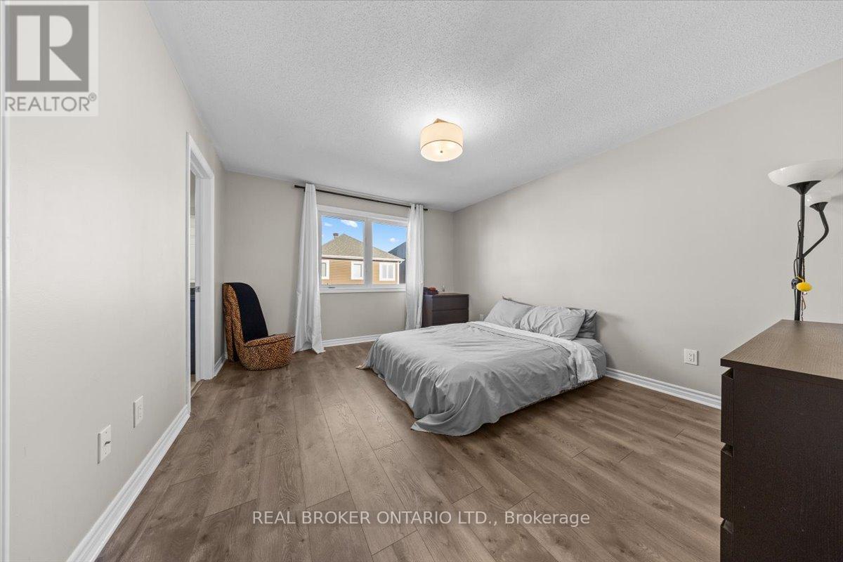 504 Broadleaf Street, Ottawa, Ontario  K4A 3W5 - Photo 10 - X12492998