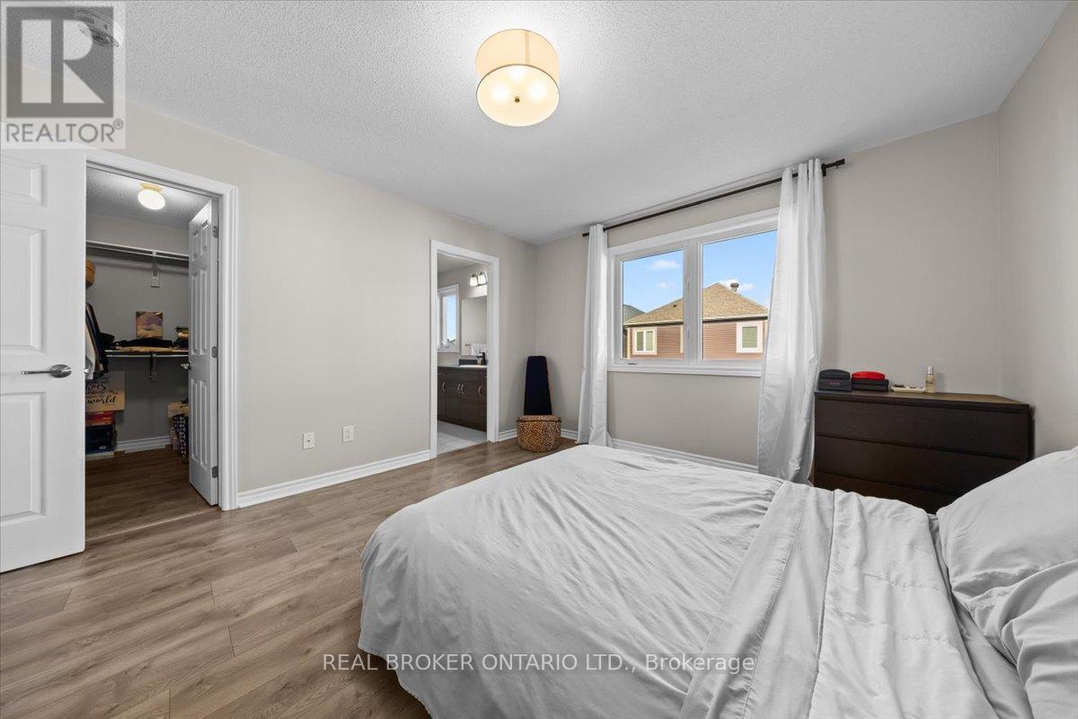 504 Broadleaf Street, Ottawa, Ontario  K4A 3W5 - Photo 11 - X12492998