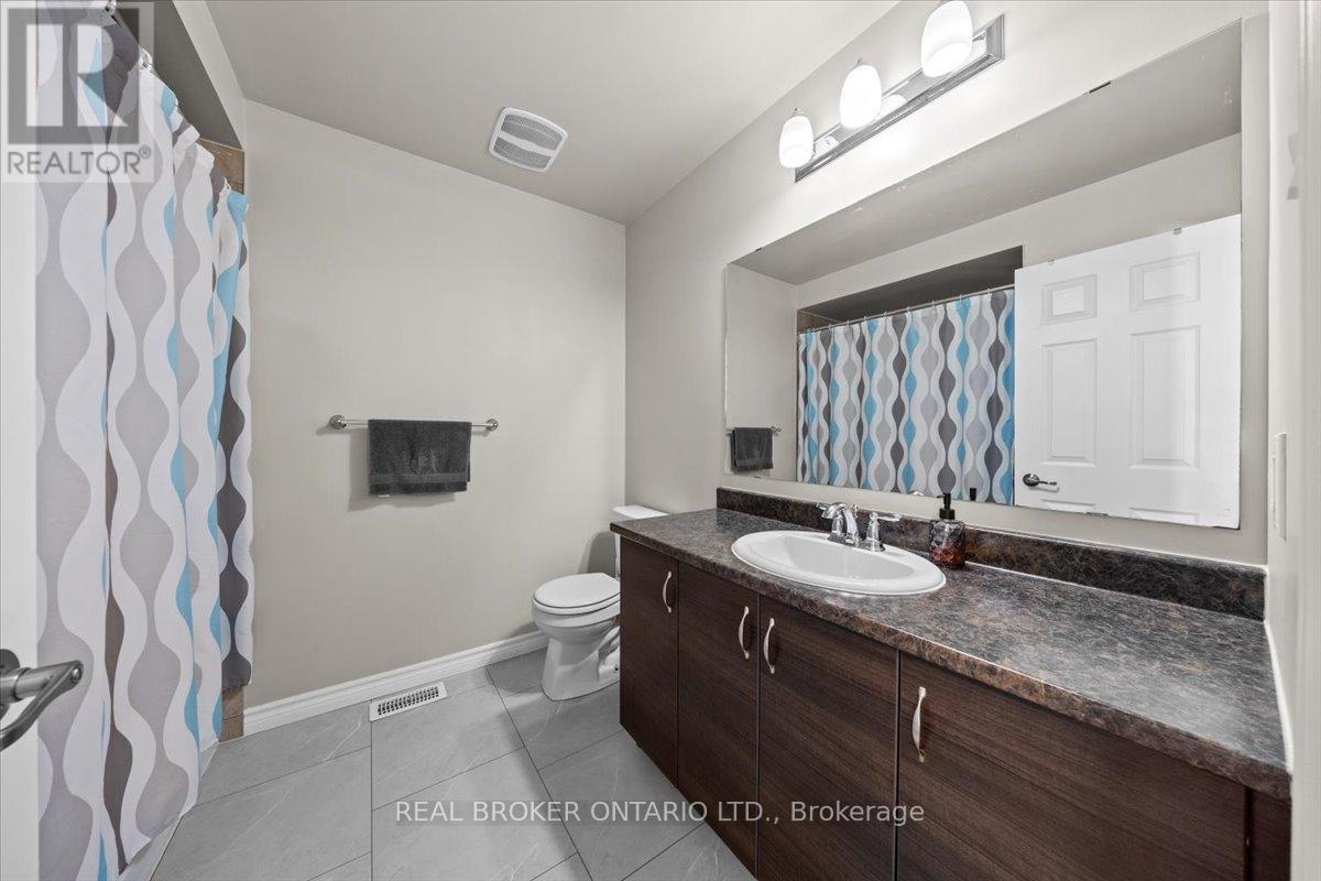 504 Broadleaf Street, Ottawa, Ontario  K4A 3W5 - Photo 15 - X12492998