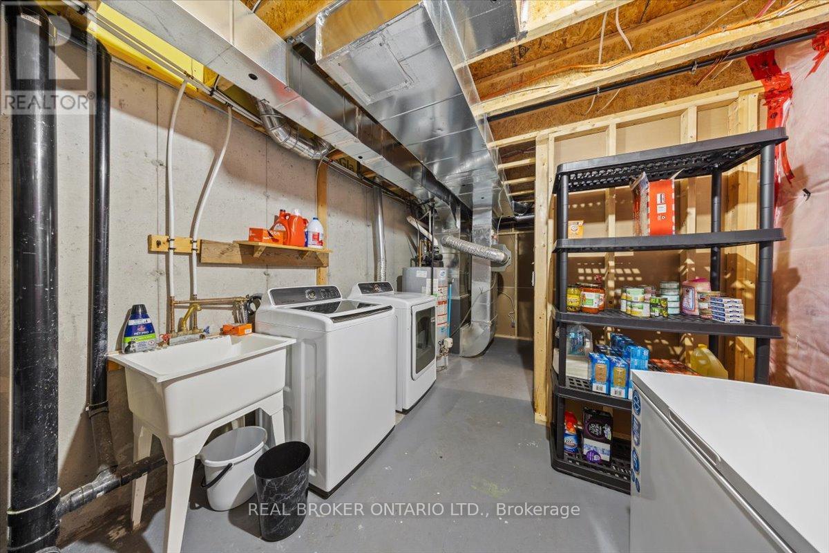 504 Broadleaf Street, Ottawa, Ontario  K4A 3W5 - Photo 18 - X12492998