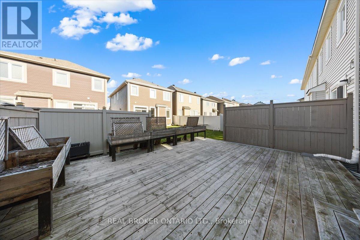 504 Broadleaf Street, Ottawa, Ontario  K4A 3W5 - Photo 19 - X12492998