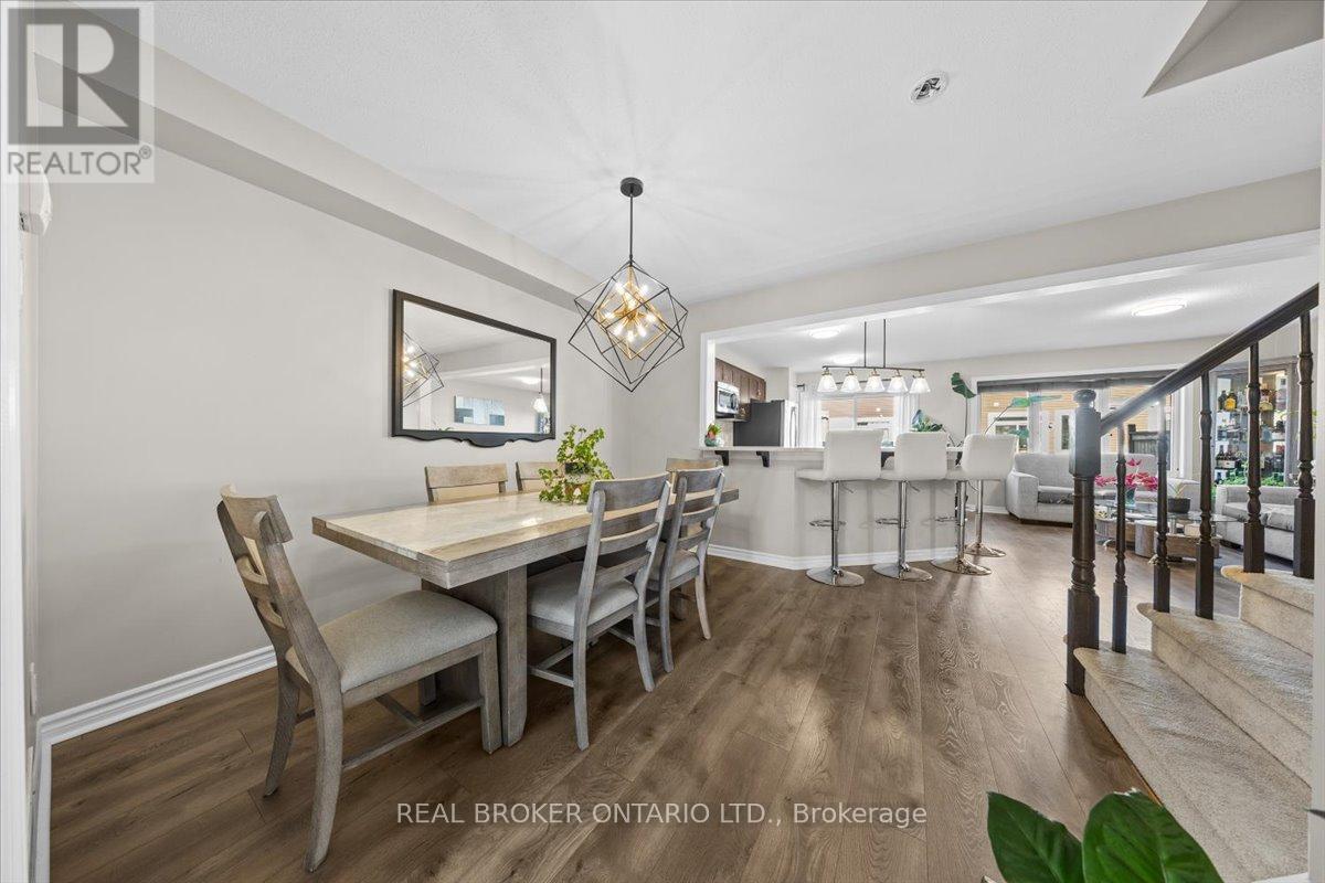 504 Broadleaf Street, Ottawa, Ontario  K4A 3W5 - Photo 4 - X12492998