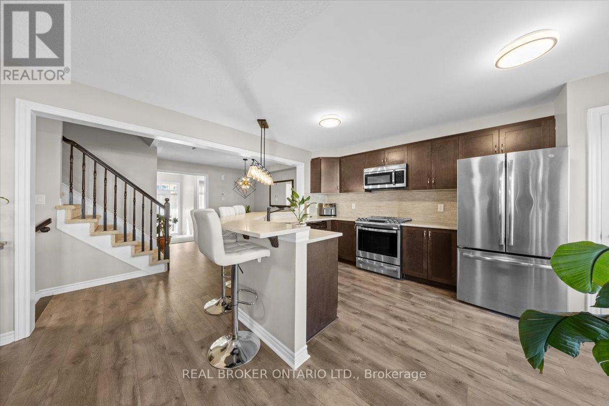 504 Broadleaf Street, Ottawa, Ontario  K4A 3W5 - Photo 6 - X12492998