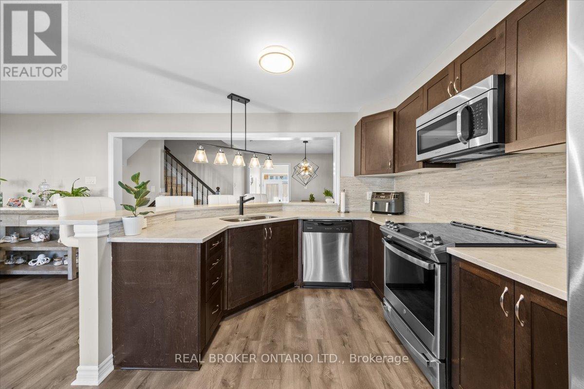 504 Broadleaf Street, Ottawa, Ontario  K4A 3W5 - Photo 7 - X12492998