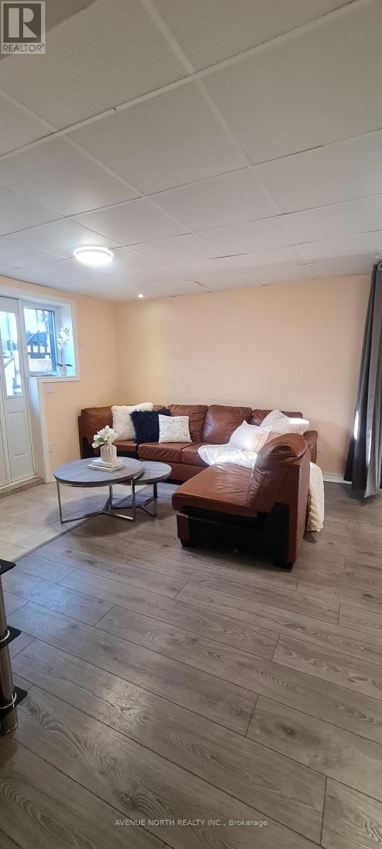 B - 339 Sugar Pine Crescent, Ottawa, Ontario  K2M 0H6 - Photo 5 - X12493000