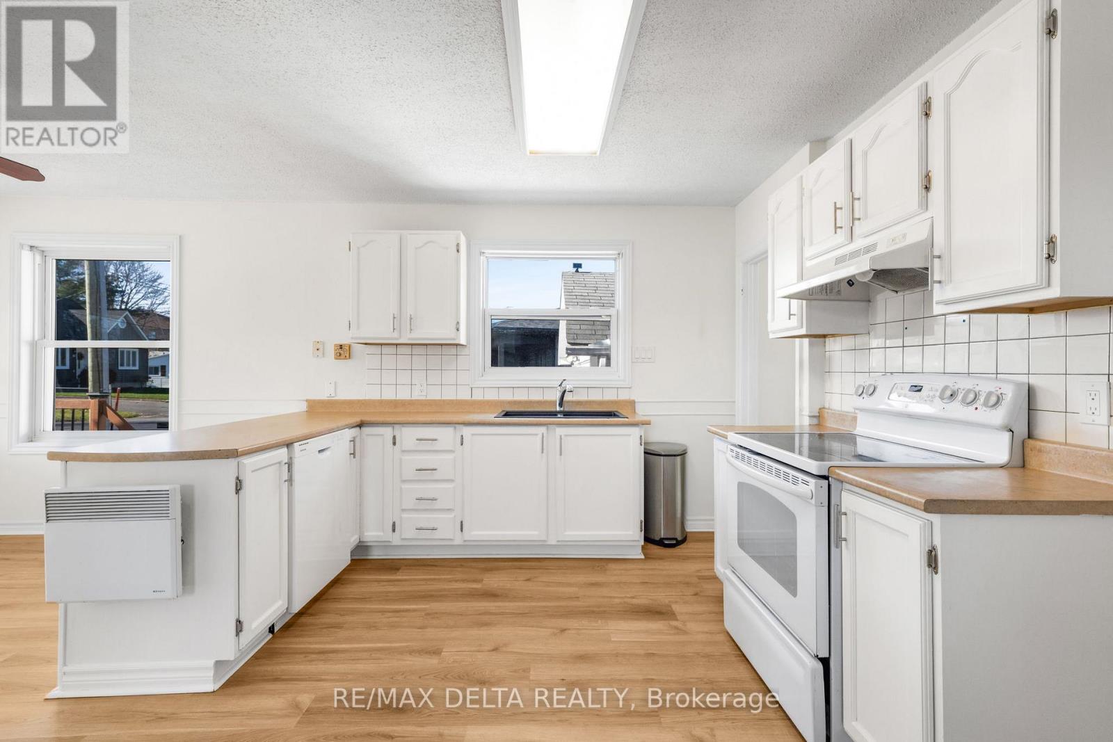 870 Chapman Street, Clarence-Rockland, Ontario  K4K 1E6 - Photo 9 - X12493006