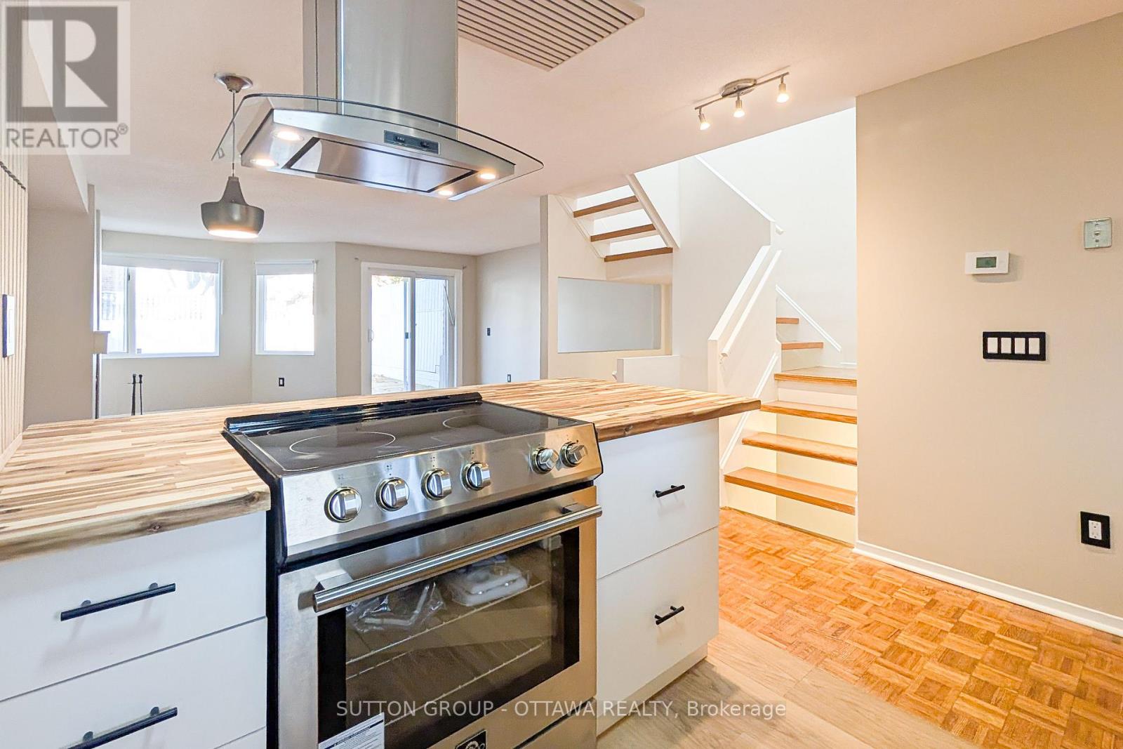 267 Bruyere Street, Ottawa, Ontario  K1N 5E5 - Photo 7 - X12493010