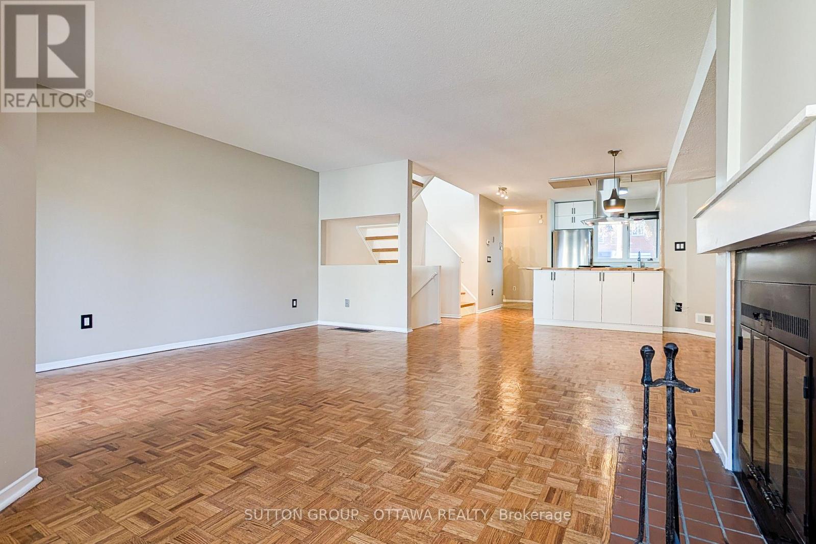 267 Bruyere Street, Ottawa, Ontario  K1N 5E5 - Photo 9 - X12493010