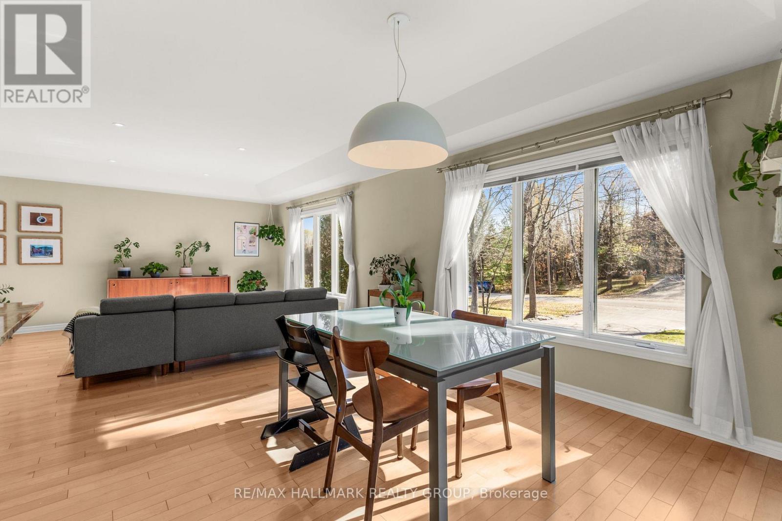 2605 Pierrette Drive, Ottawa, Ontario  K4C 1B6 - Photo 12 - X12493056