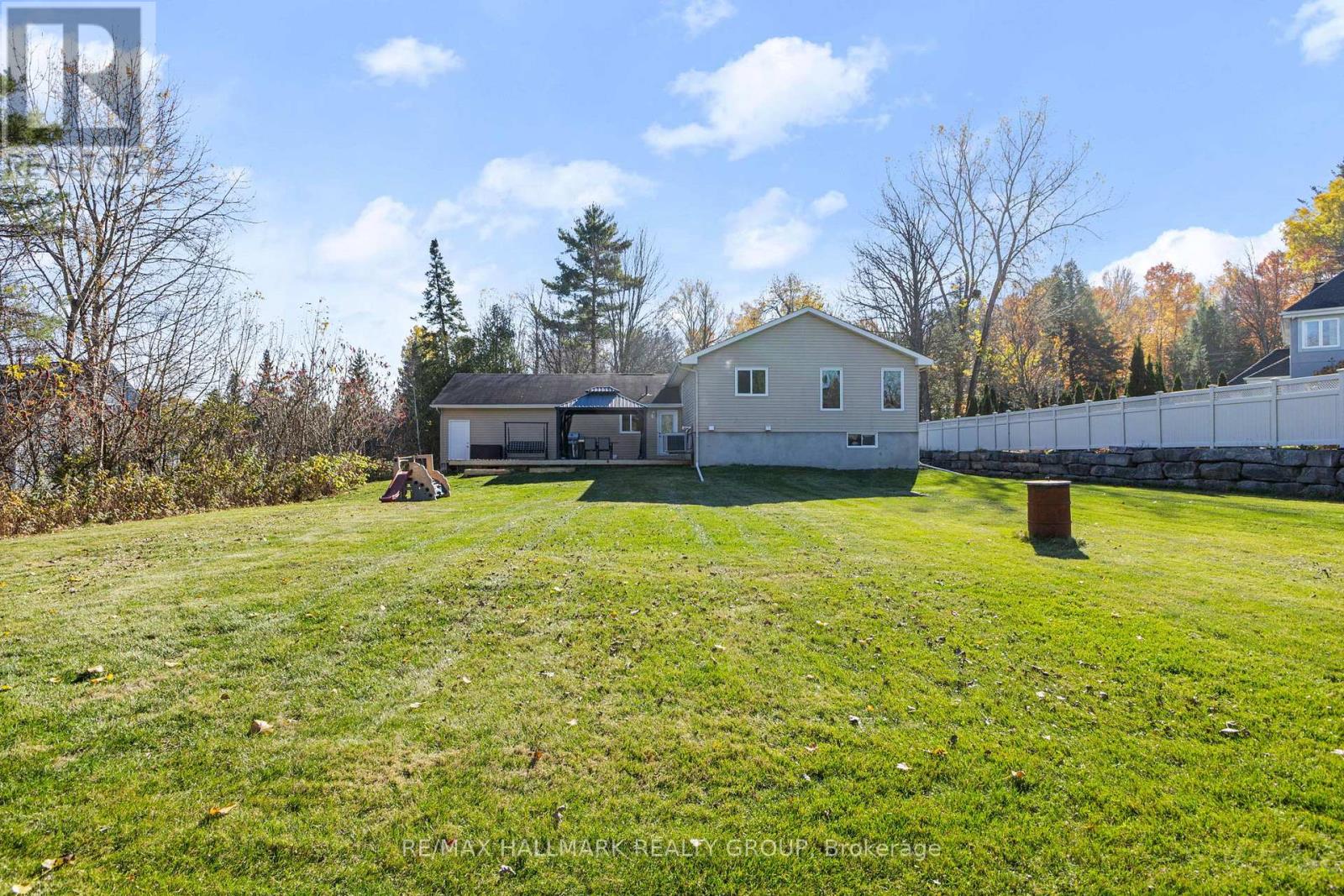 2605 Pierrette Drive, Ottawa, Ontario  K4C 1B6 - Photo 36 - X12493056