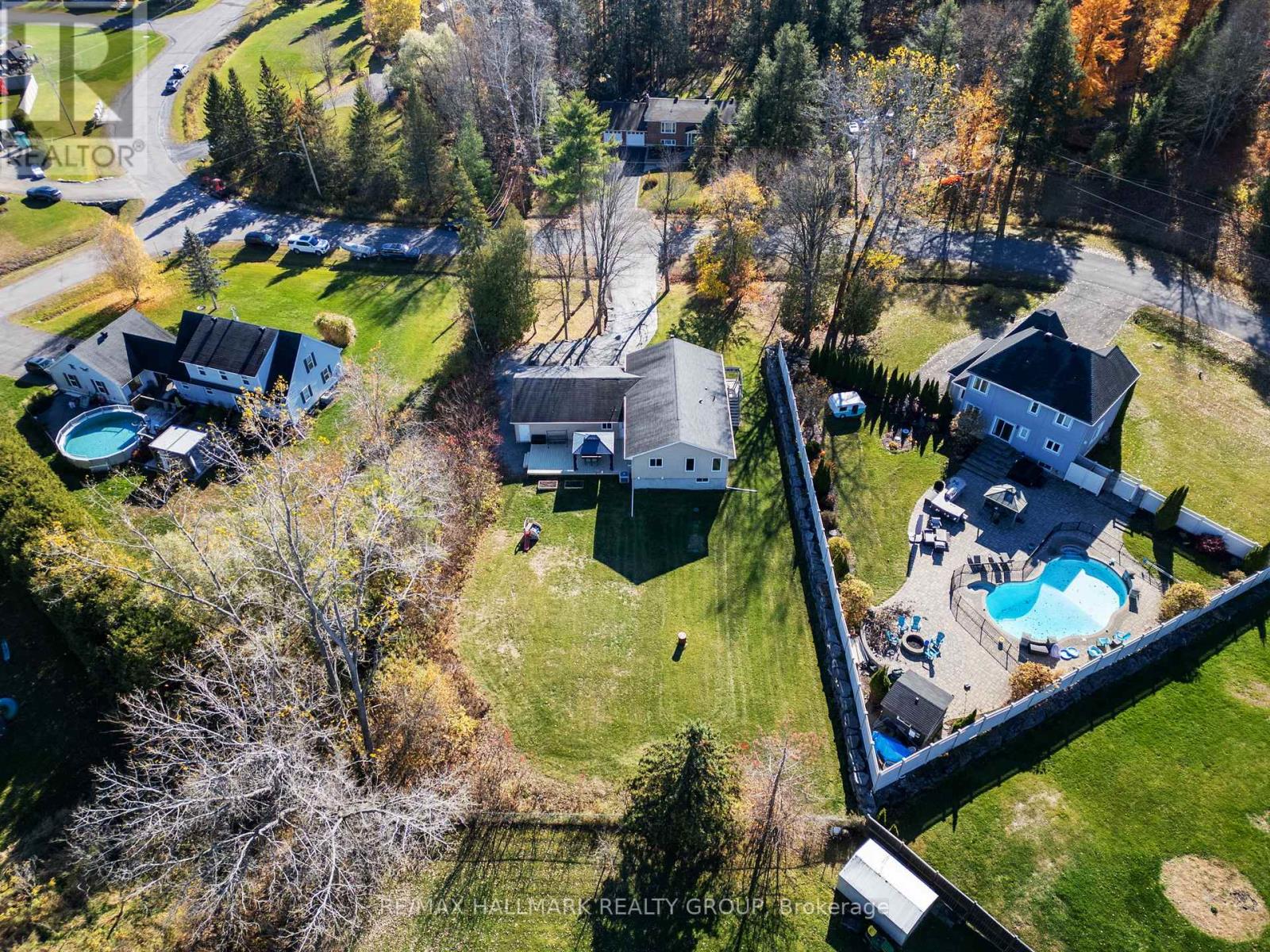 2605 Pierrette Drive, Ottawa, Ontario  K4C 1B6 - Photo 44 - X12493056