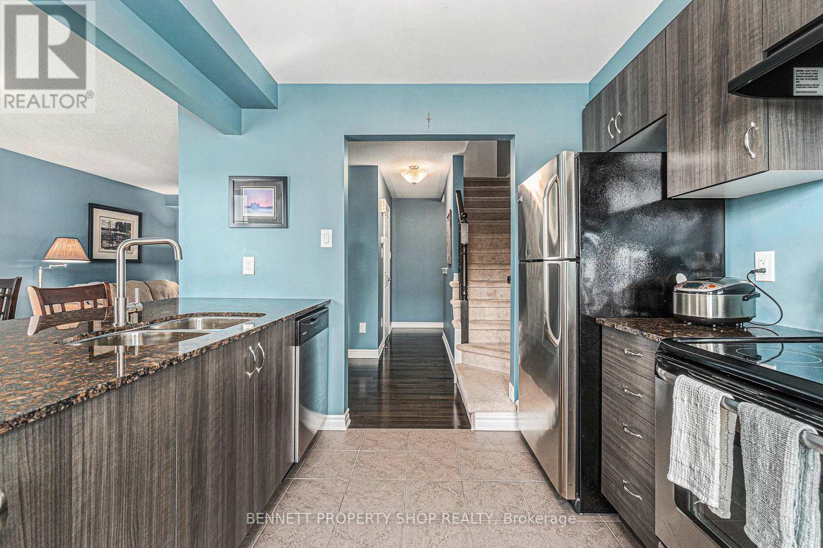 548 Snow Goose Street, Ottawa, Ontario  K2J 0T3 - Photo 11 - X12493058