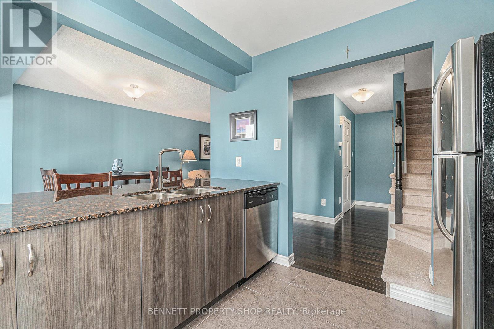 548 Snow Goose Street, Ottawa, Ontario  K2J 0T3 - Photo 12 - X12493058