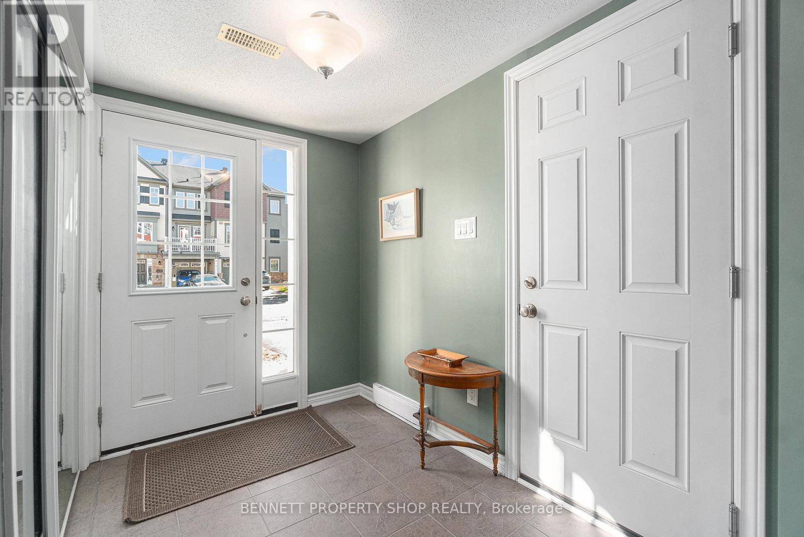 548 Snow Goose Street, Ottawa, Ontario  K2J 0T3 - Photo 3 - X12493058