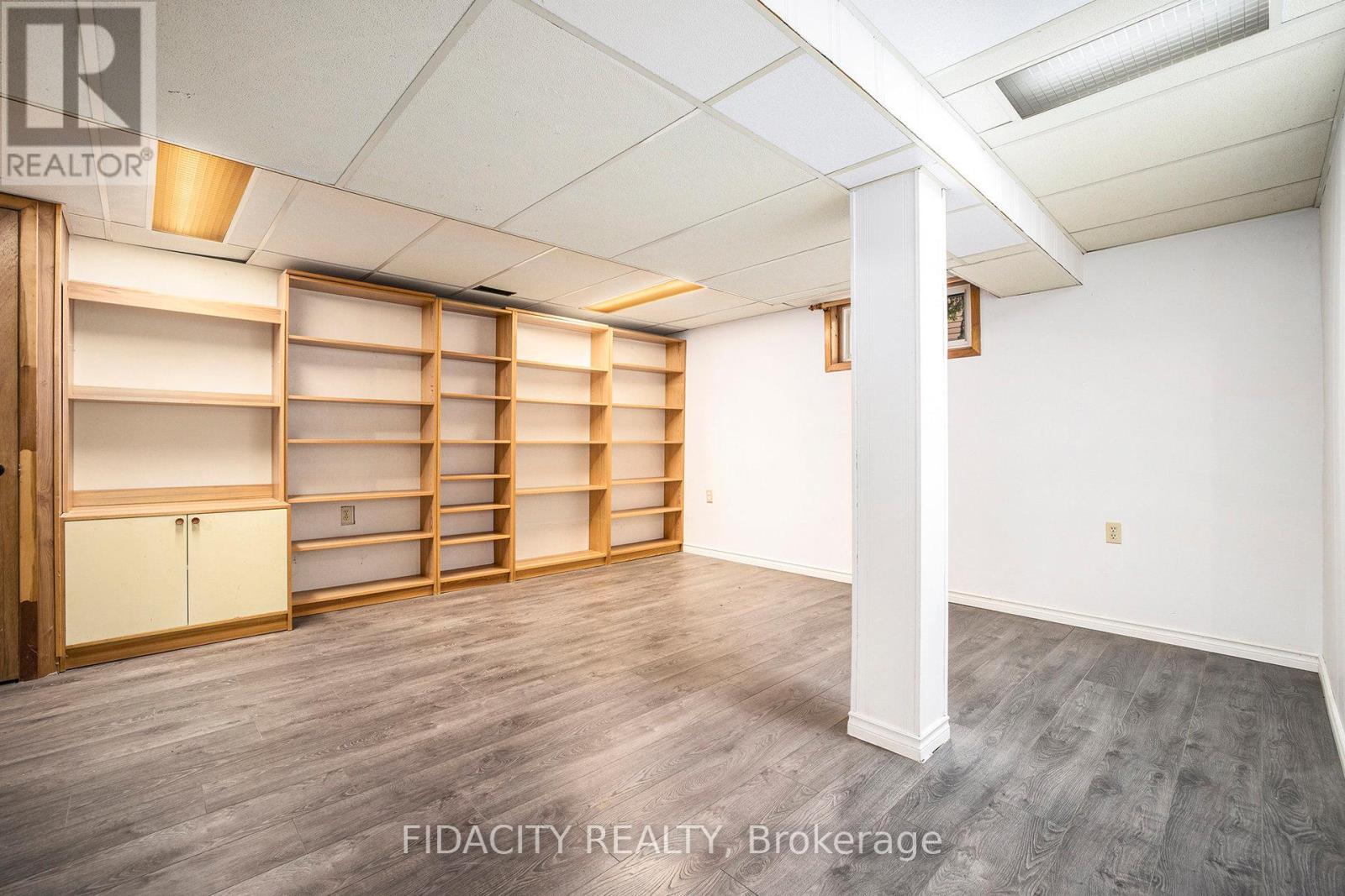 42 Stinson Avenue, Ottawa, Ontario  K2H 6N4 - Photo 20 - X12493060