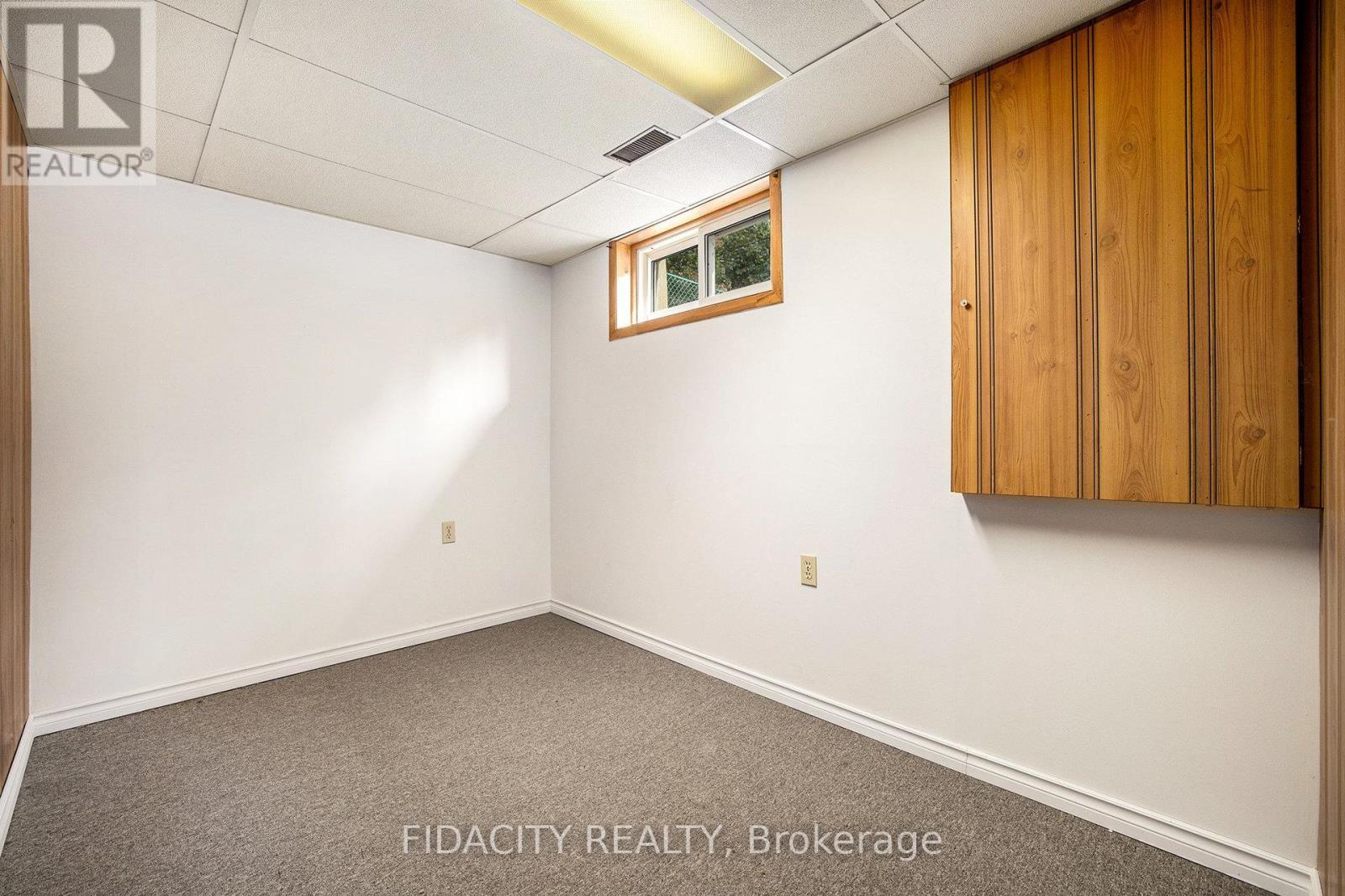 42 Stinson Avenue, Ottawa, Ontario  K2H 6N4 - Photo 24 - X12493060