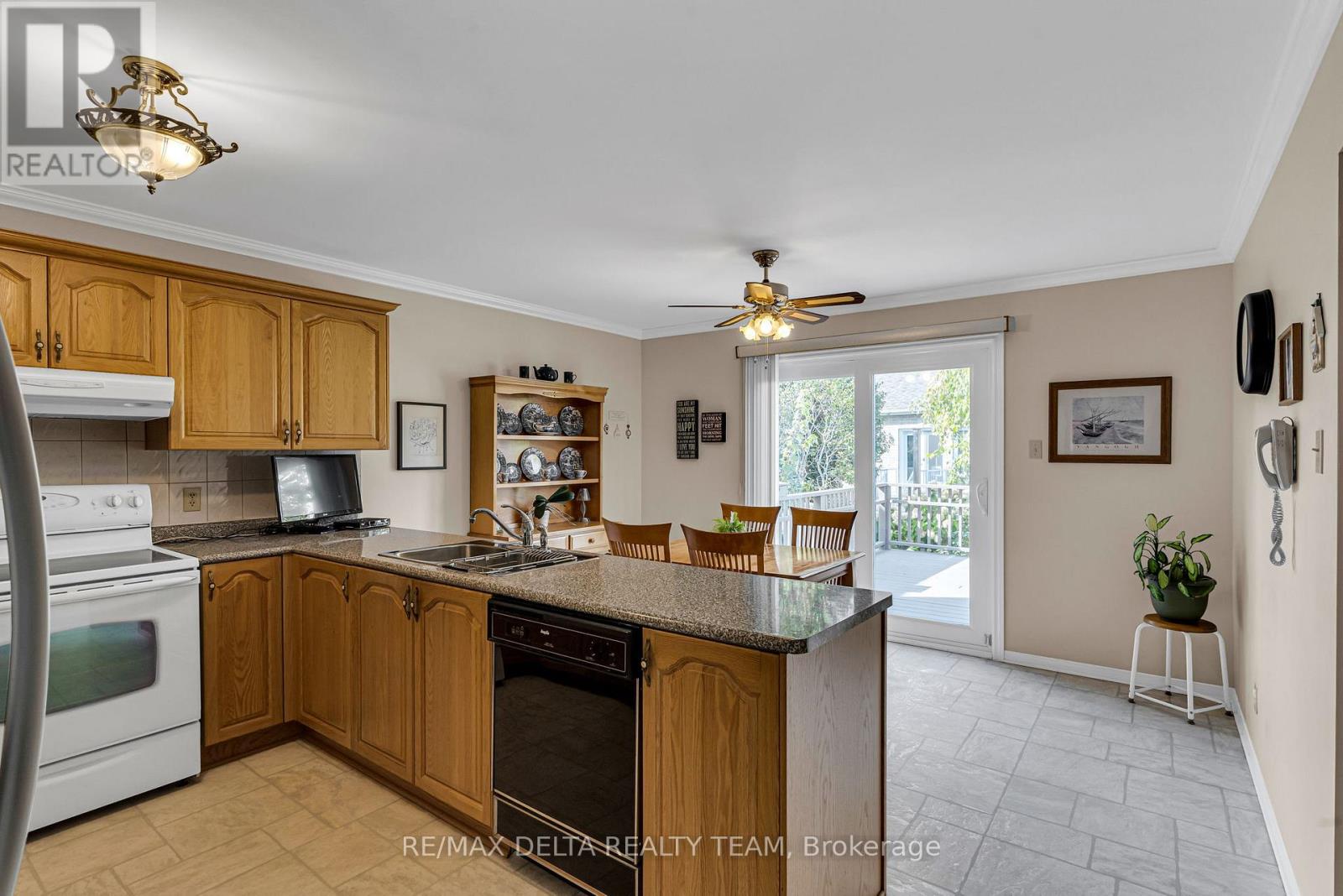 6565 Des Chouettes Lane, Ottawa, Ontario  K1C 7E6 - Photo 12 - X12493078