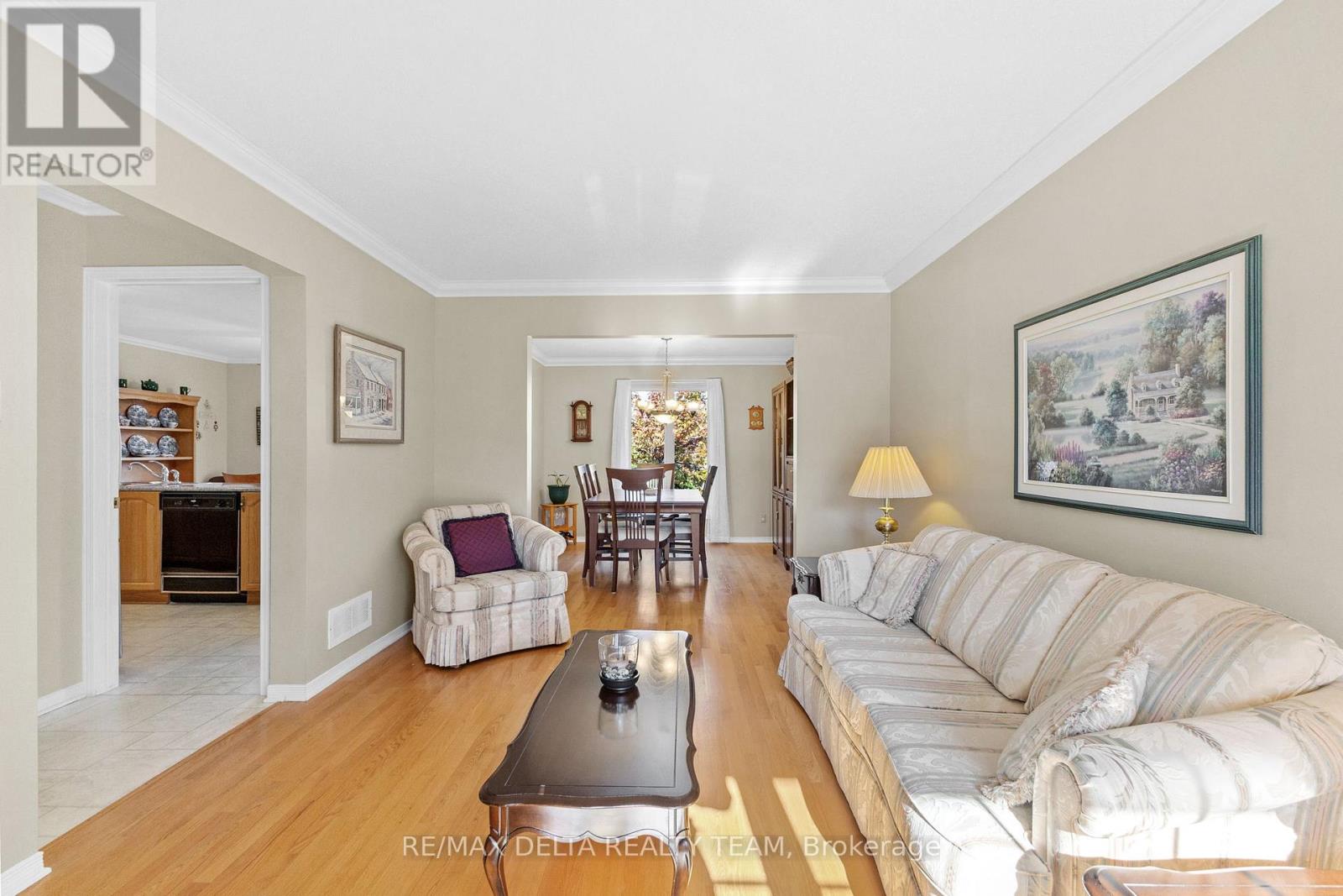 6565 Des Chouettes Lane, Ottawa, Ontario  K1C 7E6 - Photo 8 - X12493078