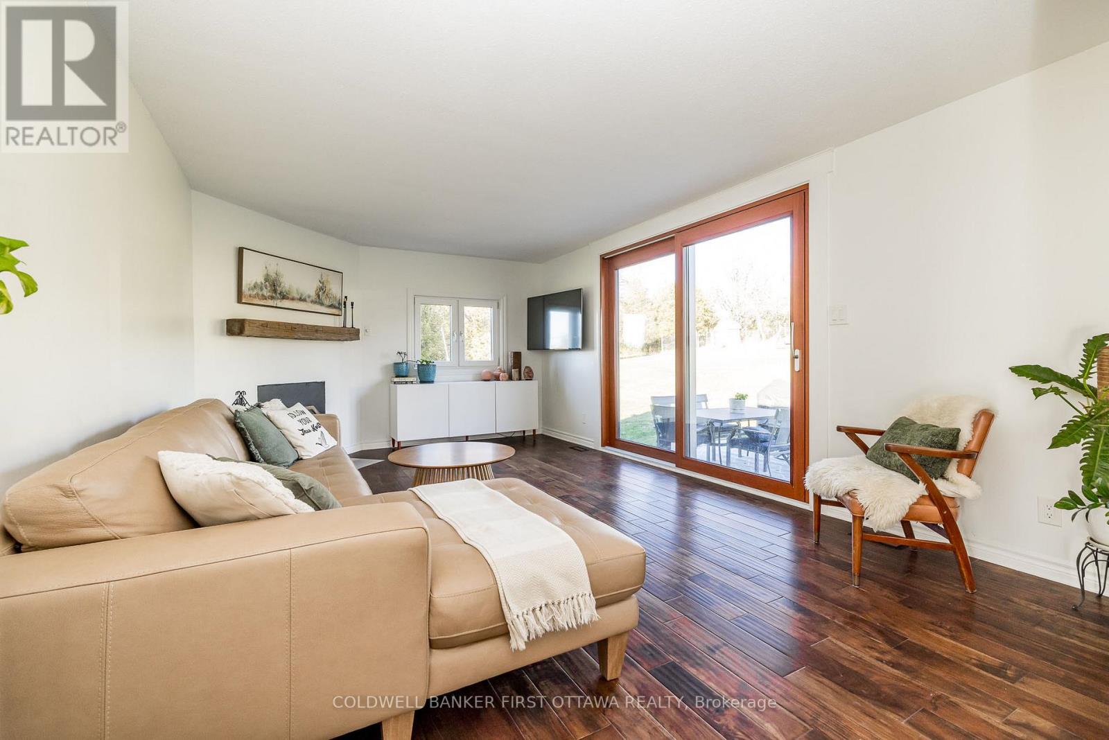 100 Manion Heights Crescent, Ottawa, Ontario  K0A 1L0 - Photo 19 - X12493144