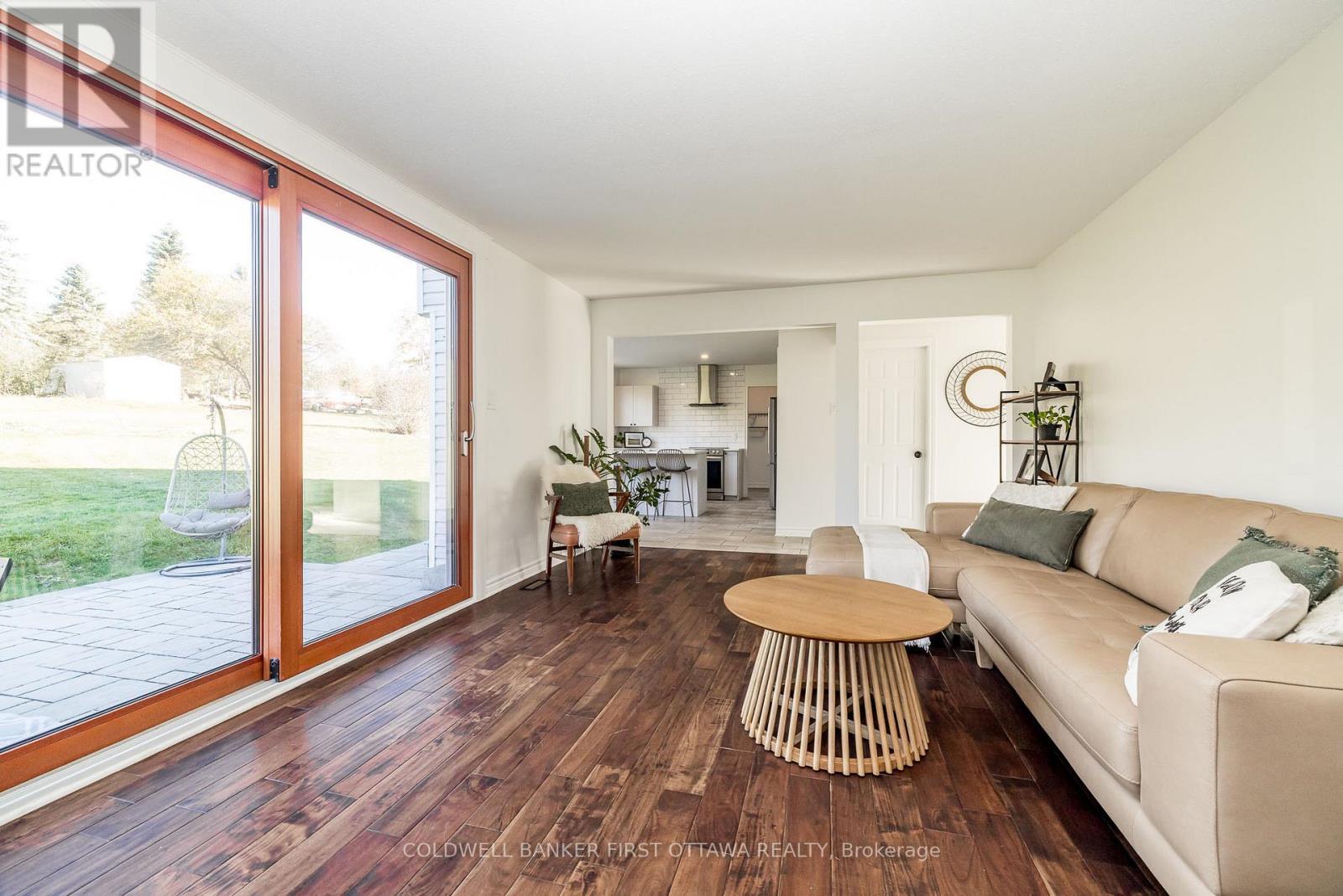 100 Manion Heights Crescent, Ottawa, Ontario  K0A 1L0 - Photo 20 - X12493144