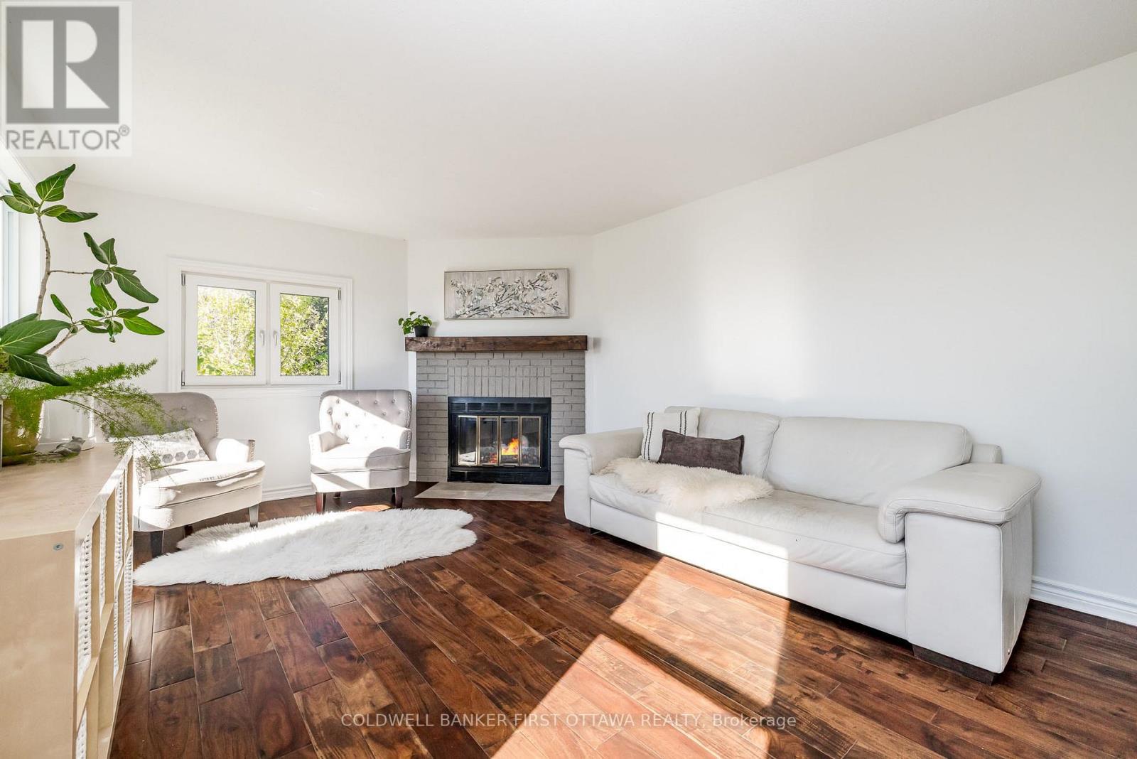 100 Manion Heights Crescent, Ottawa, Ontario  K0A 1L0 - Photo 5 - X12493144