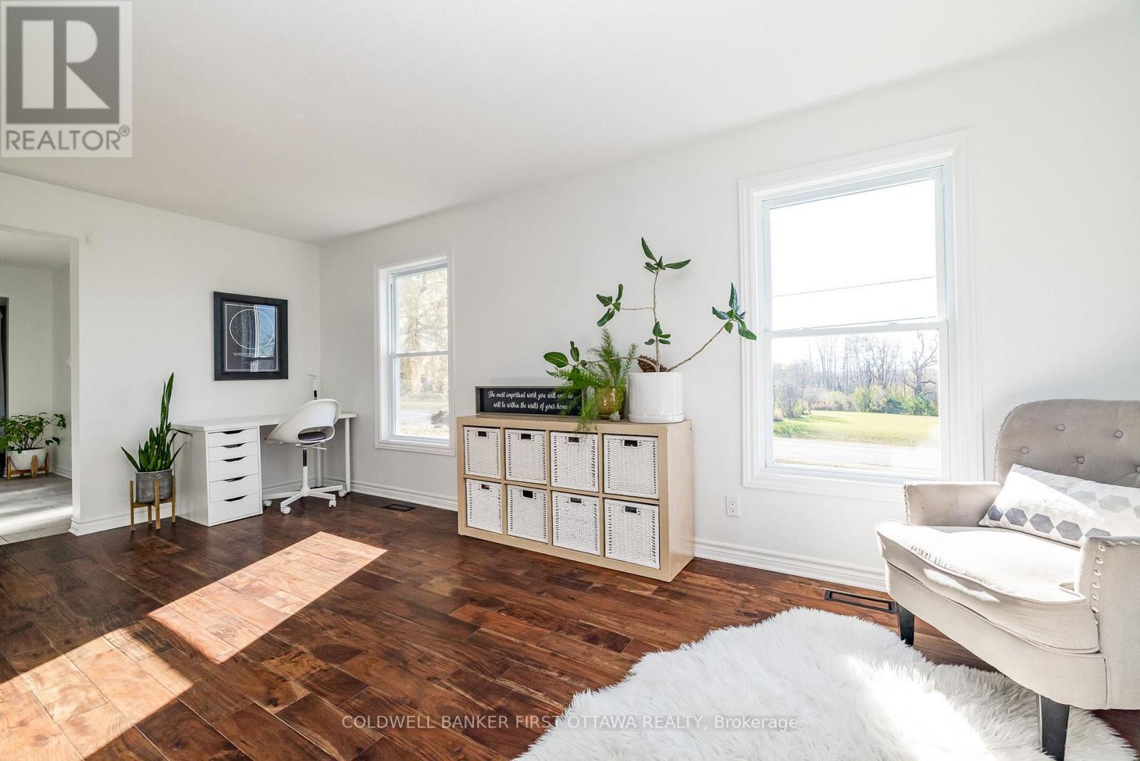 100 Manion Heights Crescent, Ottawa, Ontario  K0A 1L0 - Photo 6 - X12493144